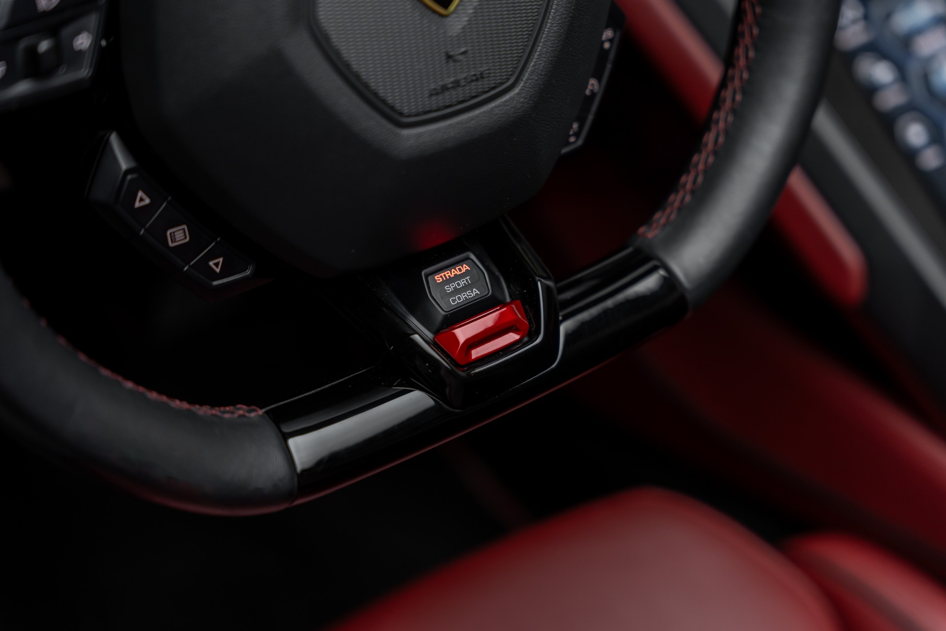 LAMBORGHINI Huracan EVO Spyder DCT-image-17