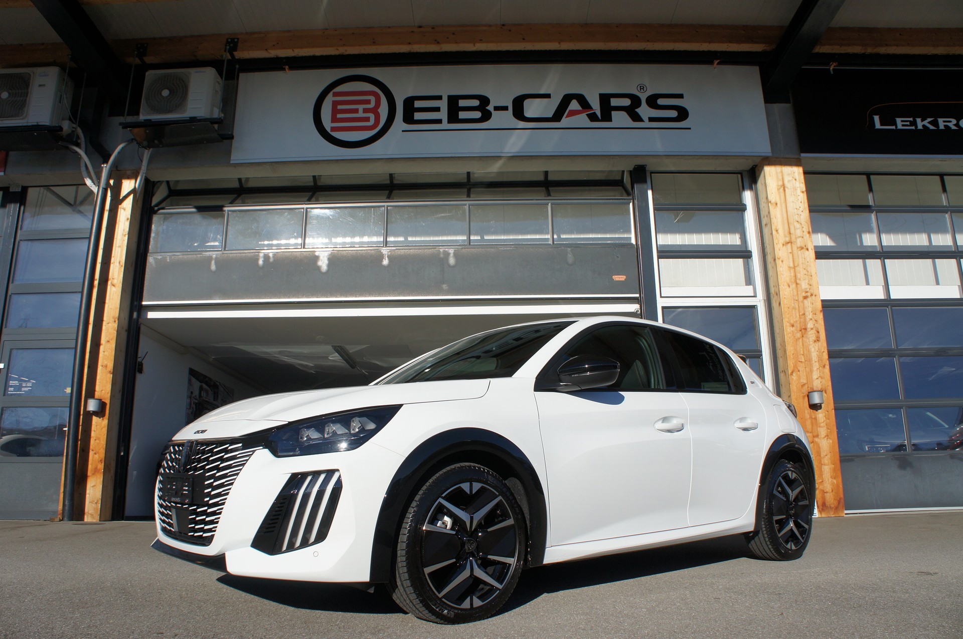 PEUGEOT 208 1.2 MHEV 145 GT