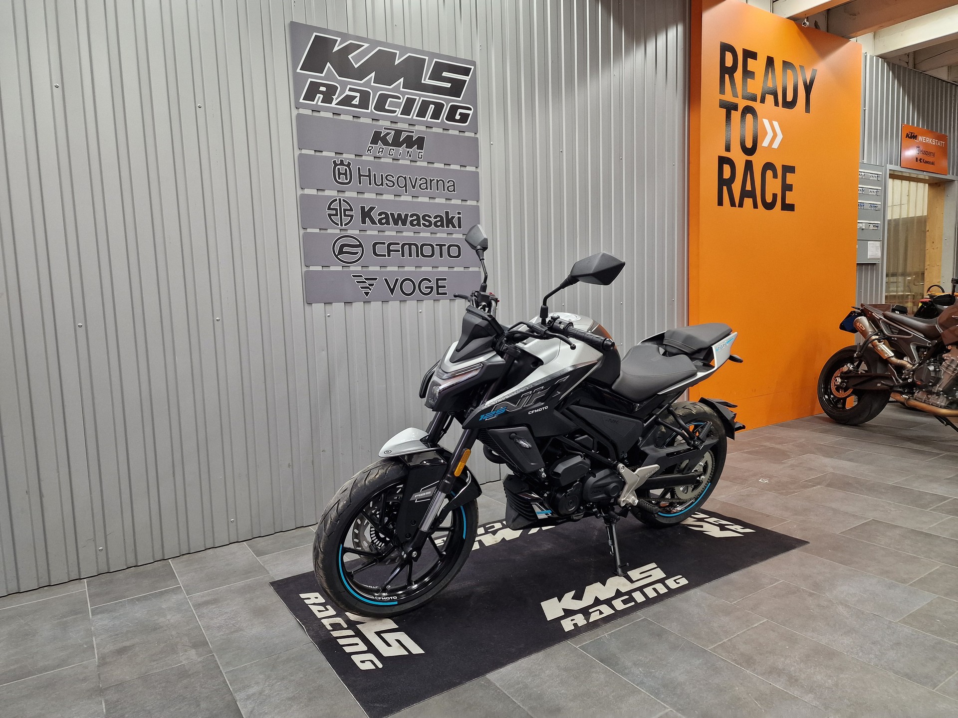 CF MOTO NK 125-showroom-element-2