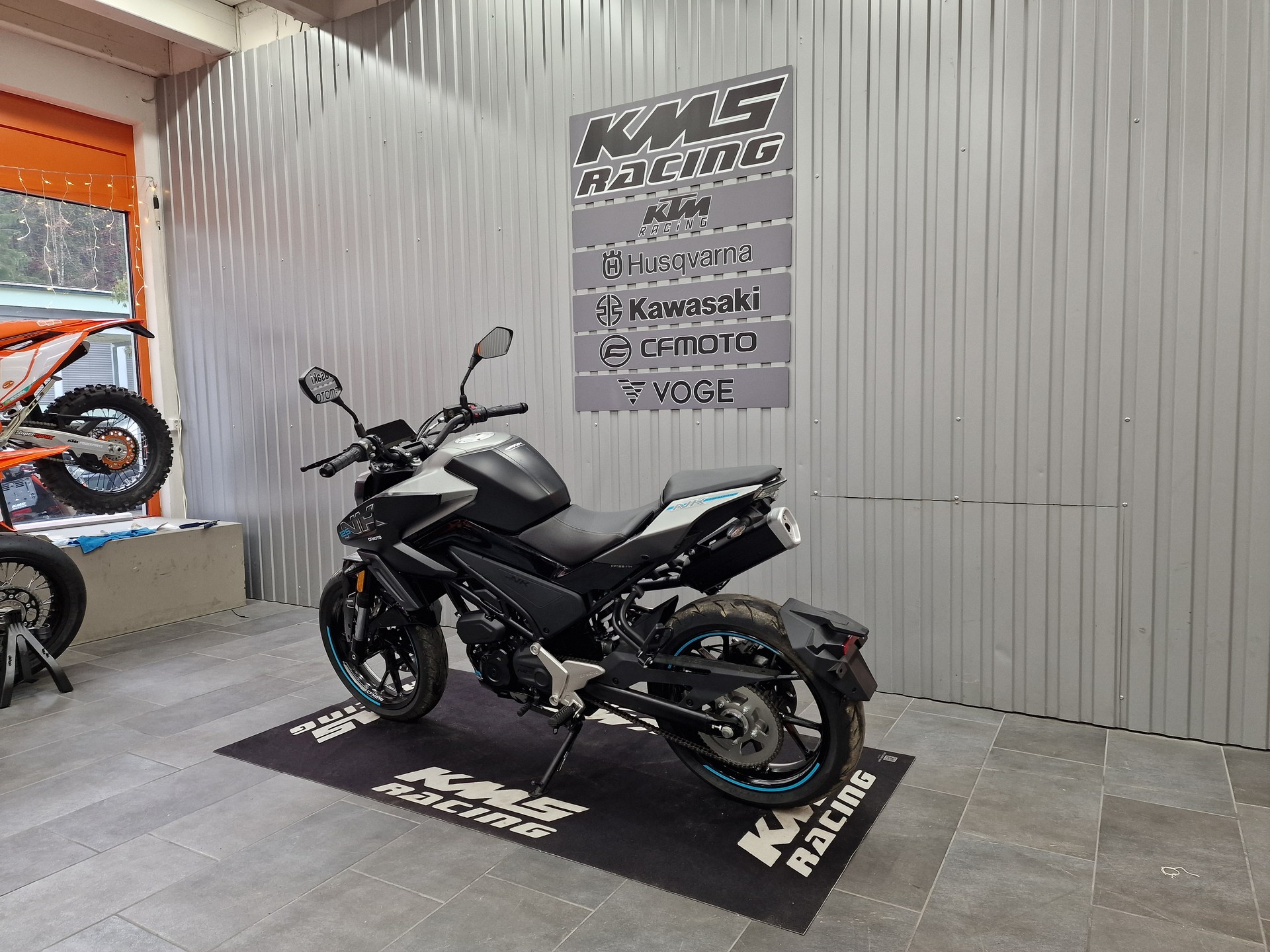 CF MOTO NK 125-showroom-element-3