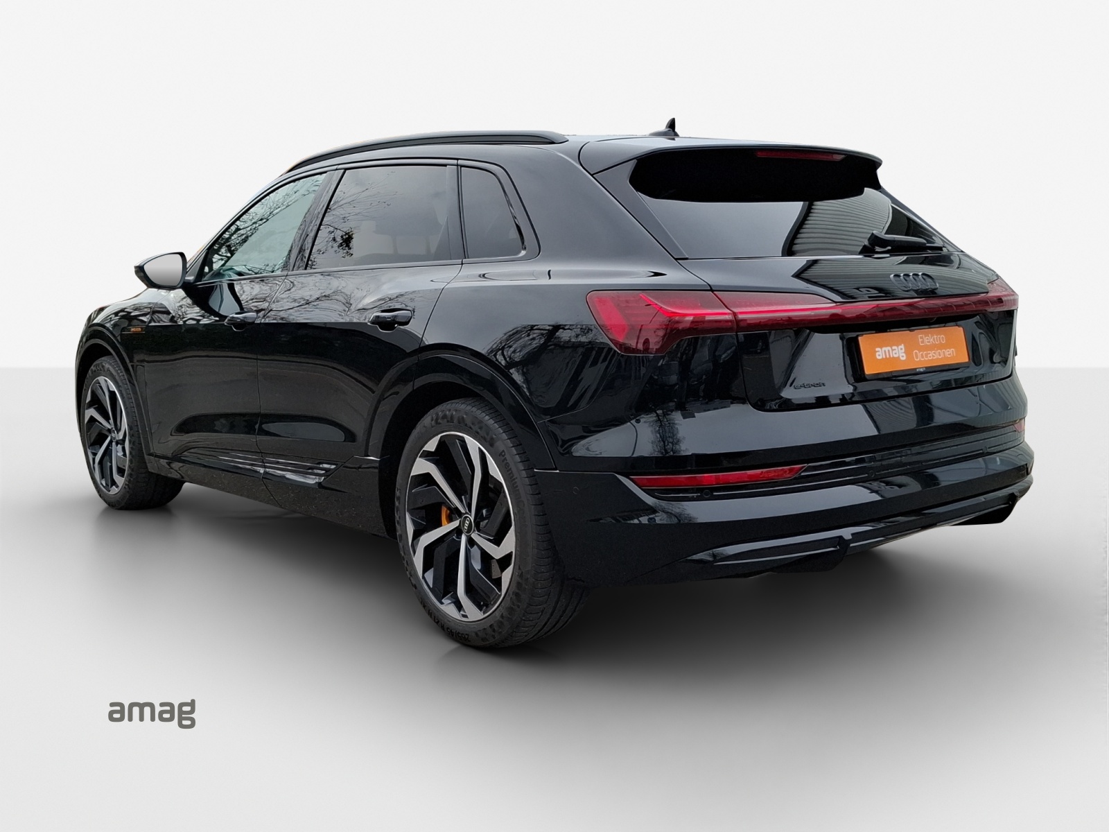 AUDI e-tron 55 S Line Black Edition quattro-image-2