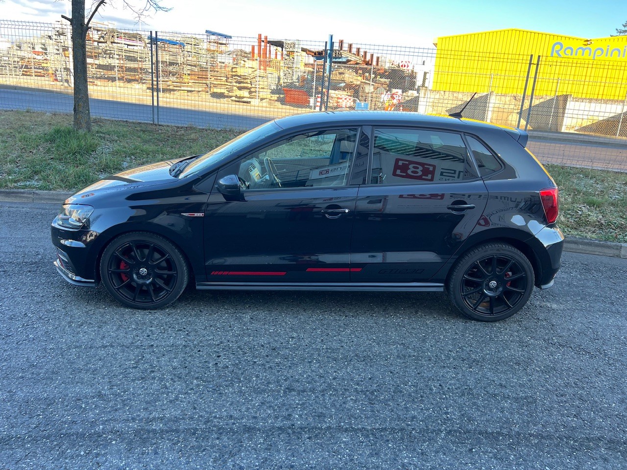 VW Polo 1.8 TSI GTI 230-image-2