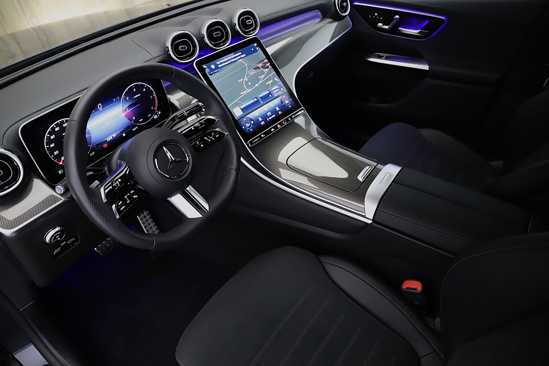 MERCEDES-BENZ GLC 300 d 4Matic 9G-Tronic AMG Line Advance Plus-image-4