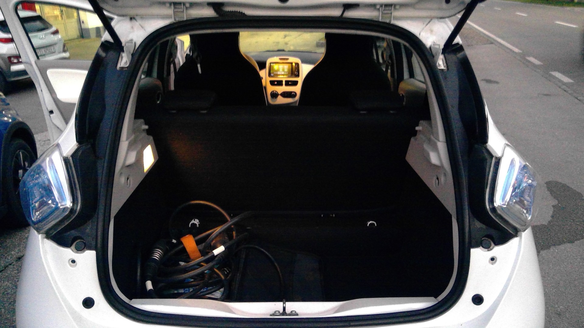 RENAULT Zoe Life R90 (Batterie Miete)-image-7