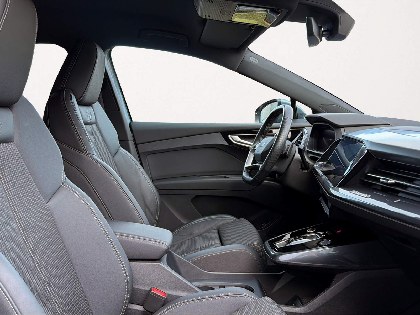 AUDI Q4 Sportback e-tron 50 quattro-image-5