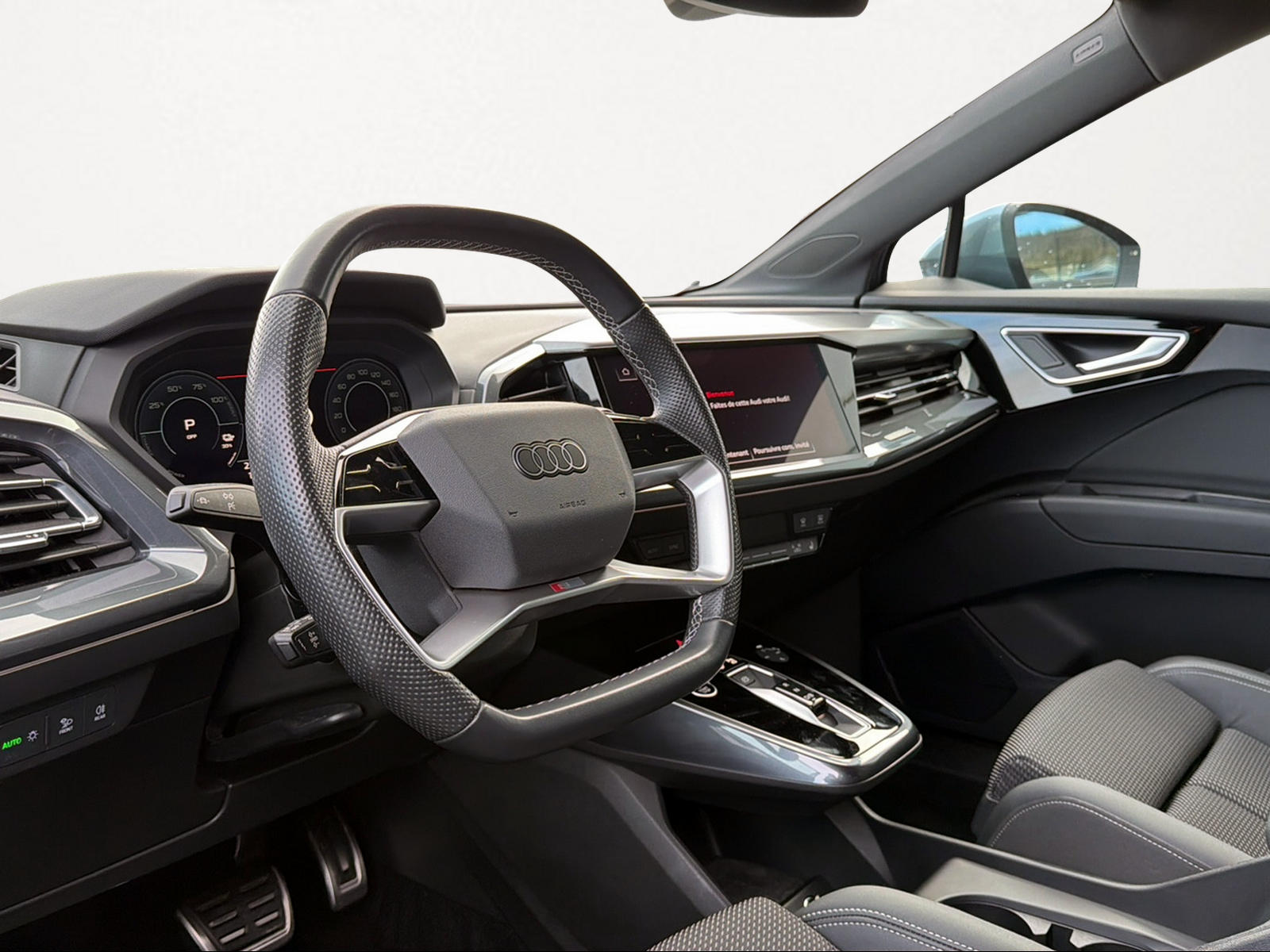 AUDI Q4 Sportback e-tron 50 quattro-image-2
