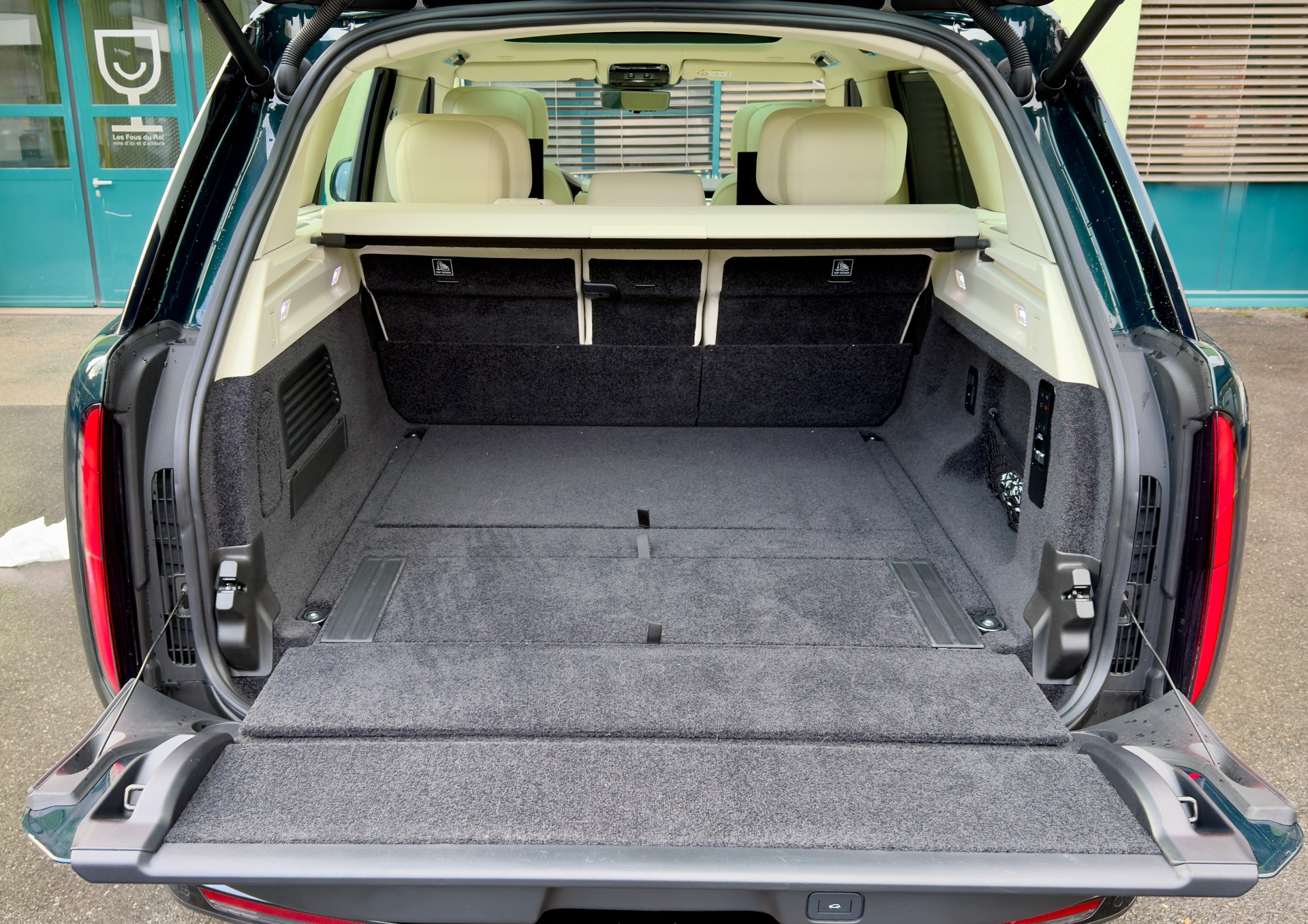 LAND ROVER Range Rover P530 4.4 V8 SV Automatic-image-15