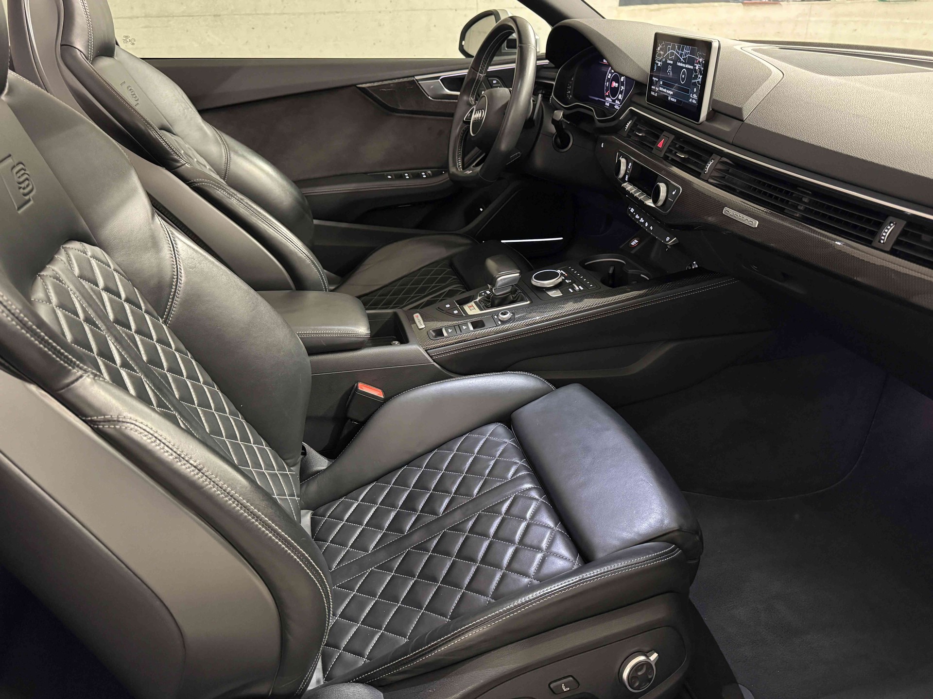 AUDI S5 Cabriolet 3.0 TFSI quattro tiptronic-image-10