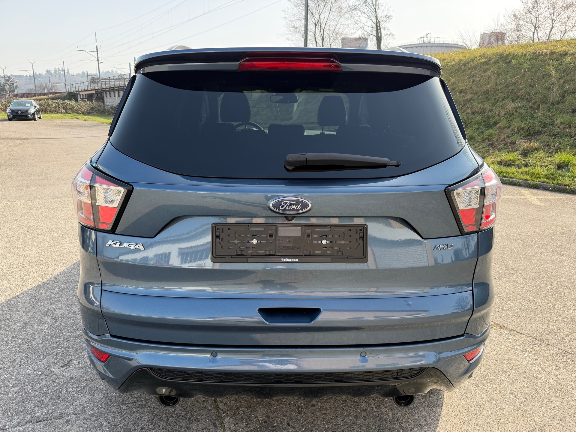 FORD Kuga 2.0 TDCi ST Line High 4WD PowerShift-image-3