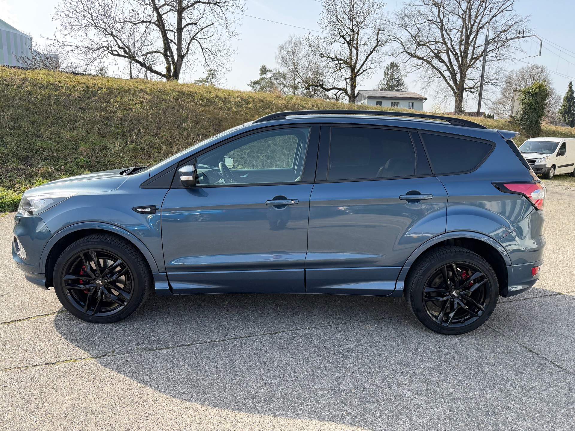 FORD Kuga 2.0 TDCi ST Line High 4WD PowerShift-image-1