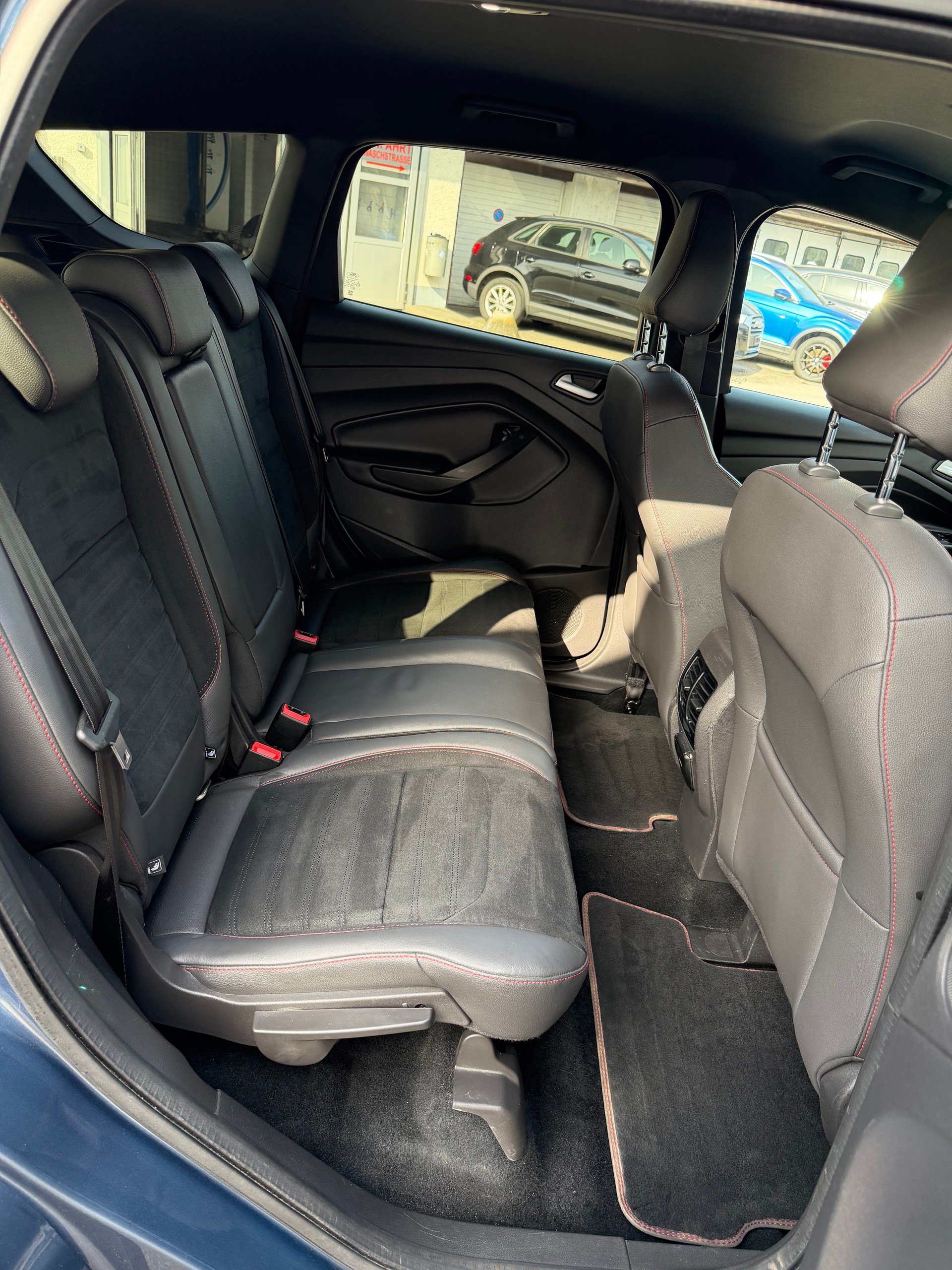 FORD Kuga 2.0 TDCi ST Line High 4WD PowerShift-image-13