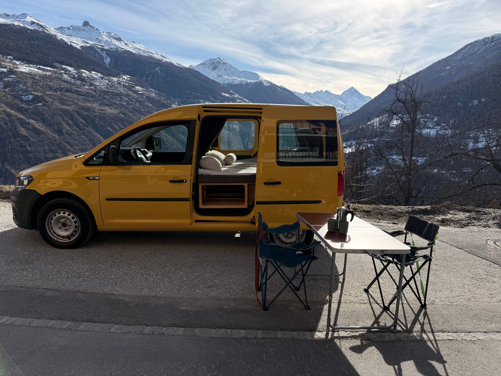 VW Caddy 4Motion aménagé – Mini Camper 2 places-image-0