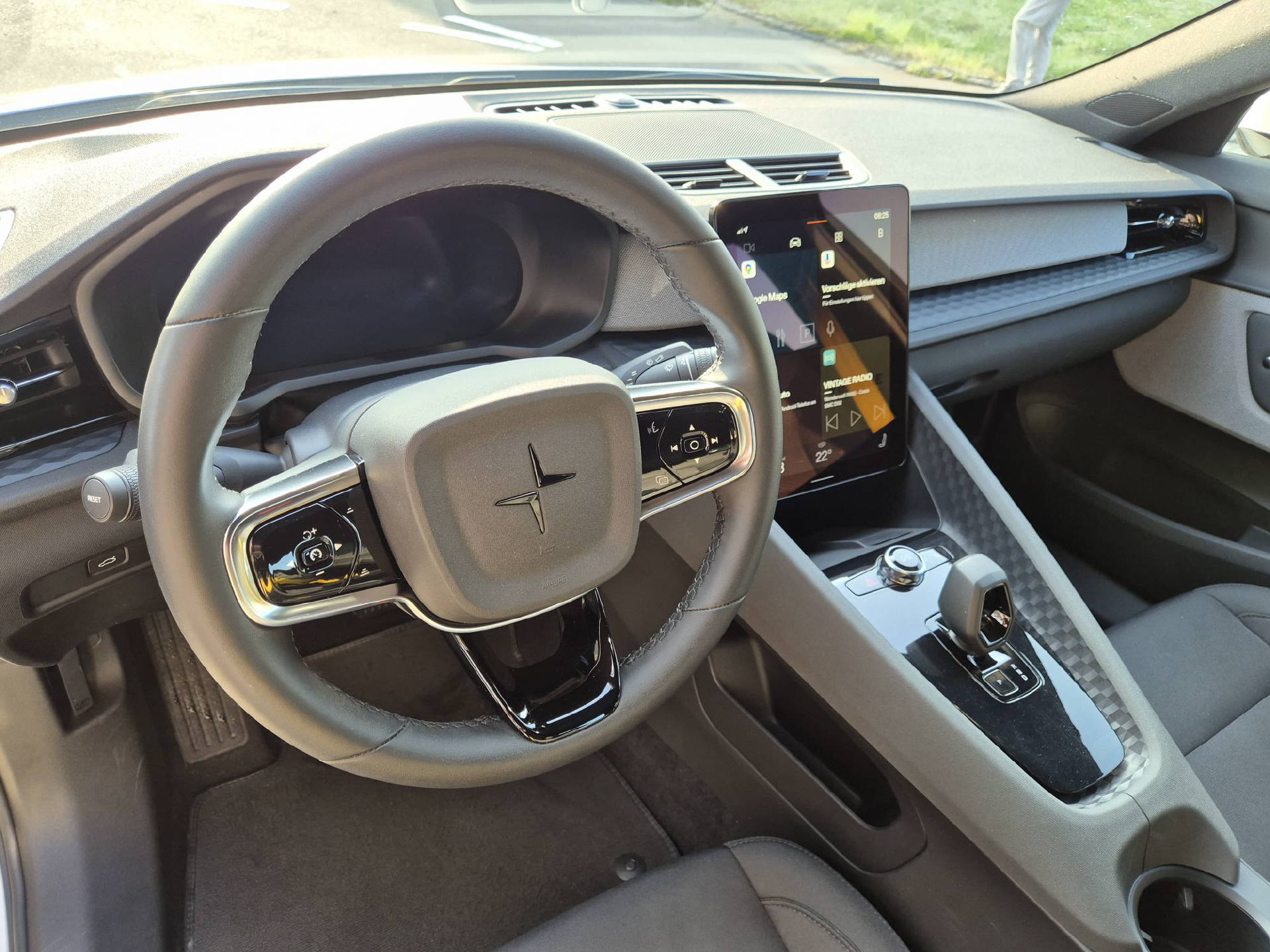 POLESTAR 2 Long Range Dual Motor Performance 476 PS 78 kWh-image-8
