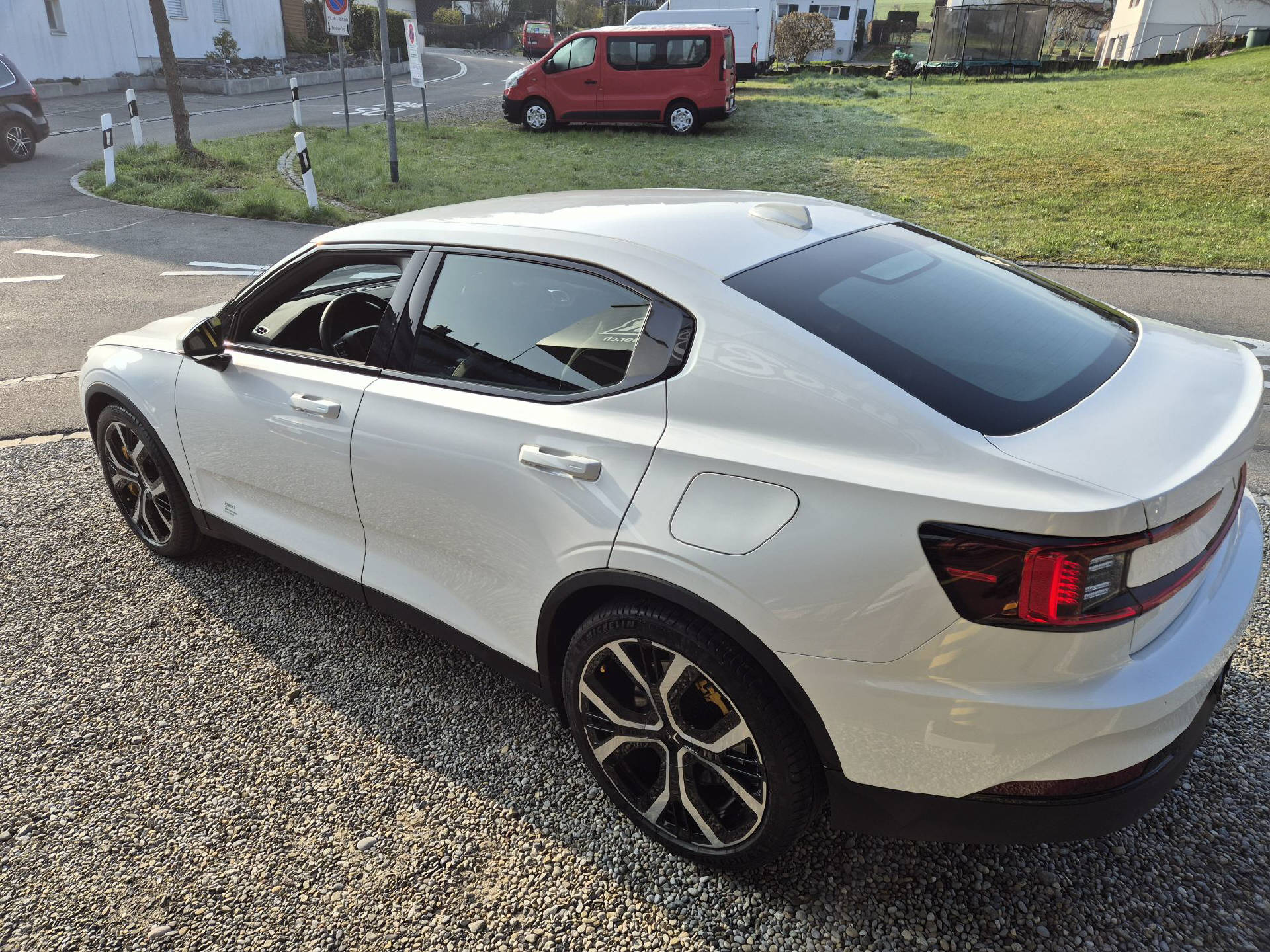 POLESTAR 2 Long Range Dual Motor Performance 476 PS 78 kWh-image-3