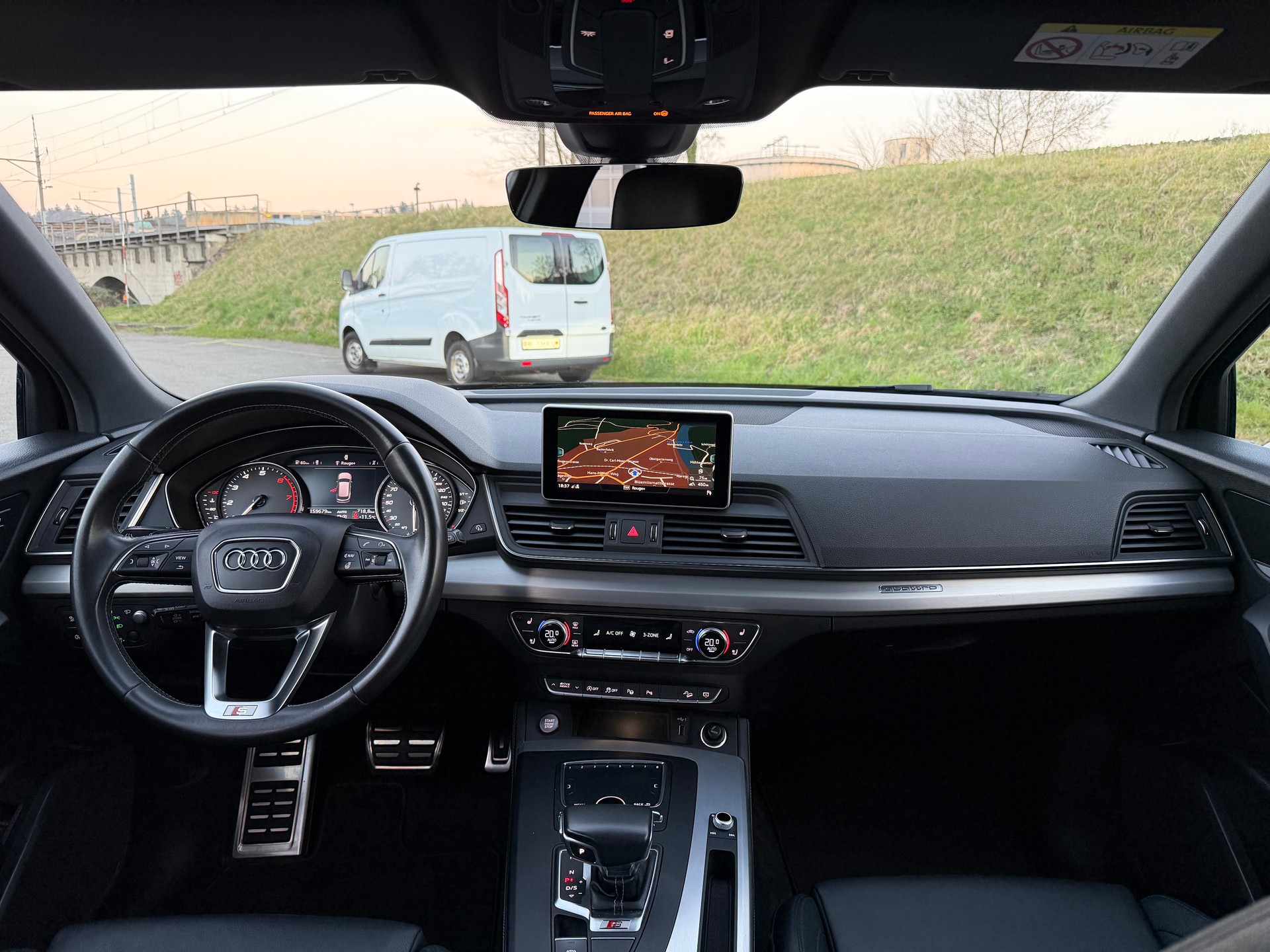 AUDI SQ5 3.0 TFSI quattro S-tronic-image-12