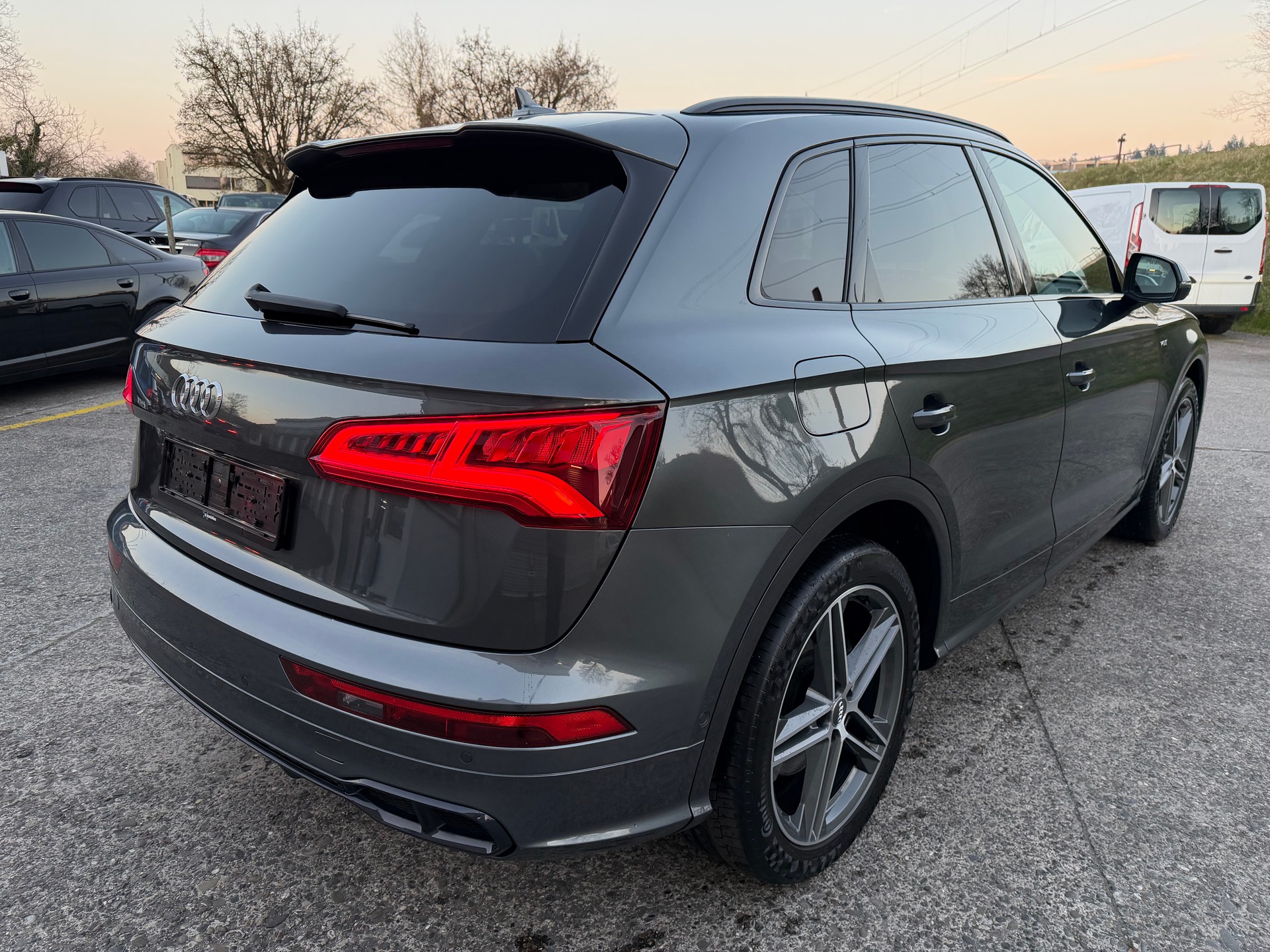 AUDI SQ5 3.0 TFSI quattro S-tronic-image-4