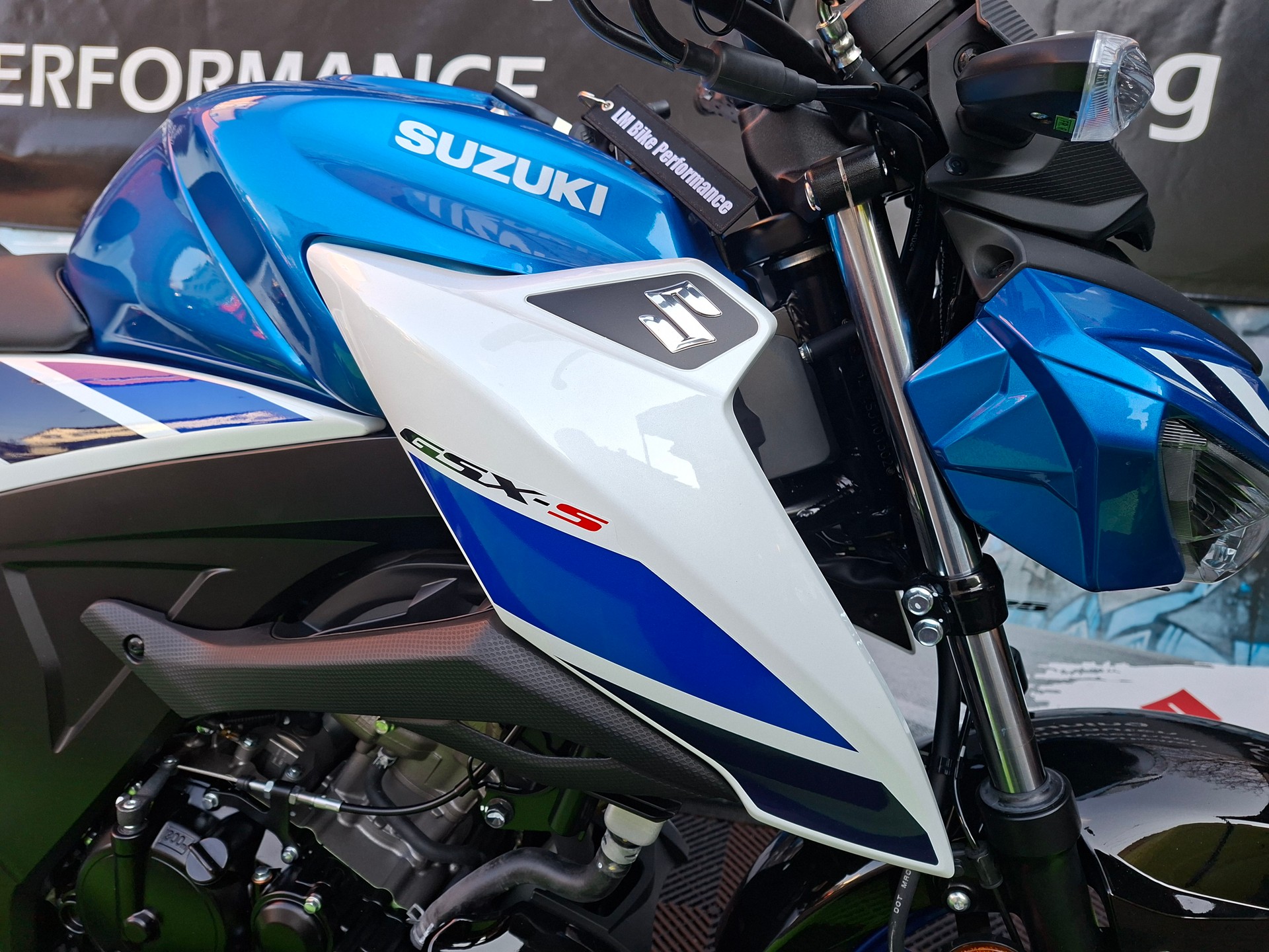SUZUKI GSX-S 125-image-9