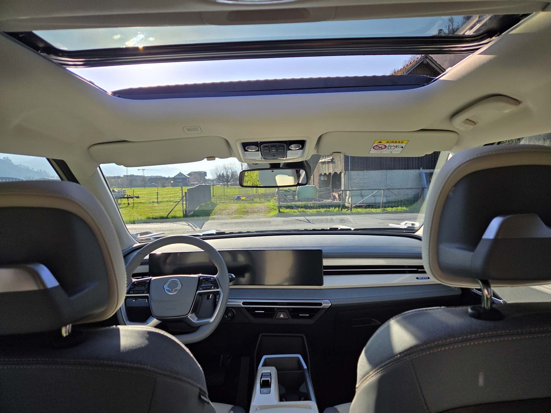 KGM-SsangYong Torres EVX Executive line-image-11