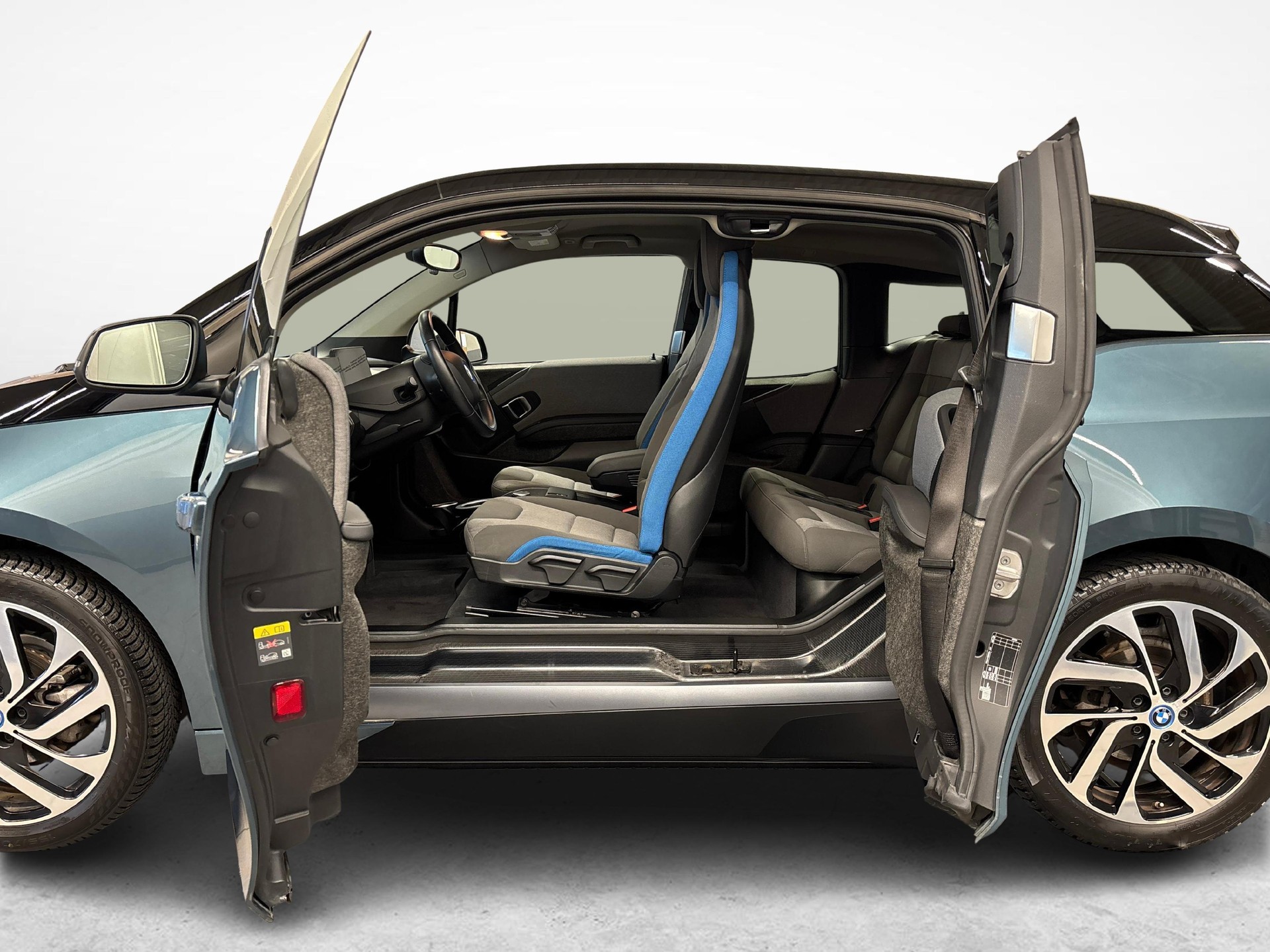 BMW i3 120 Ah-image-11