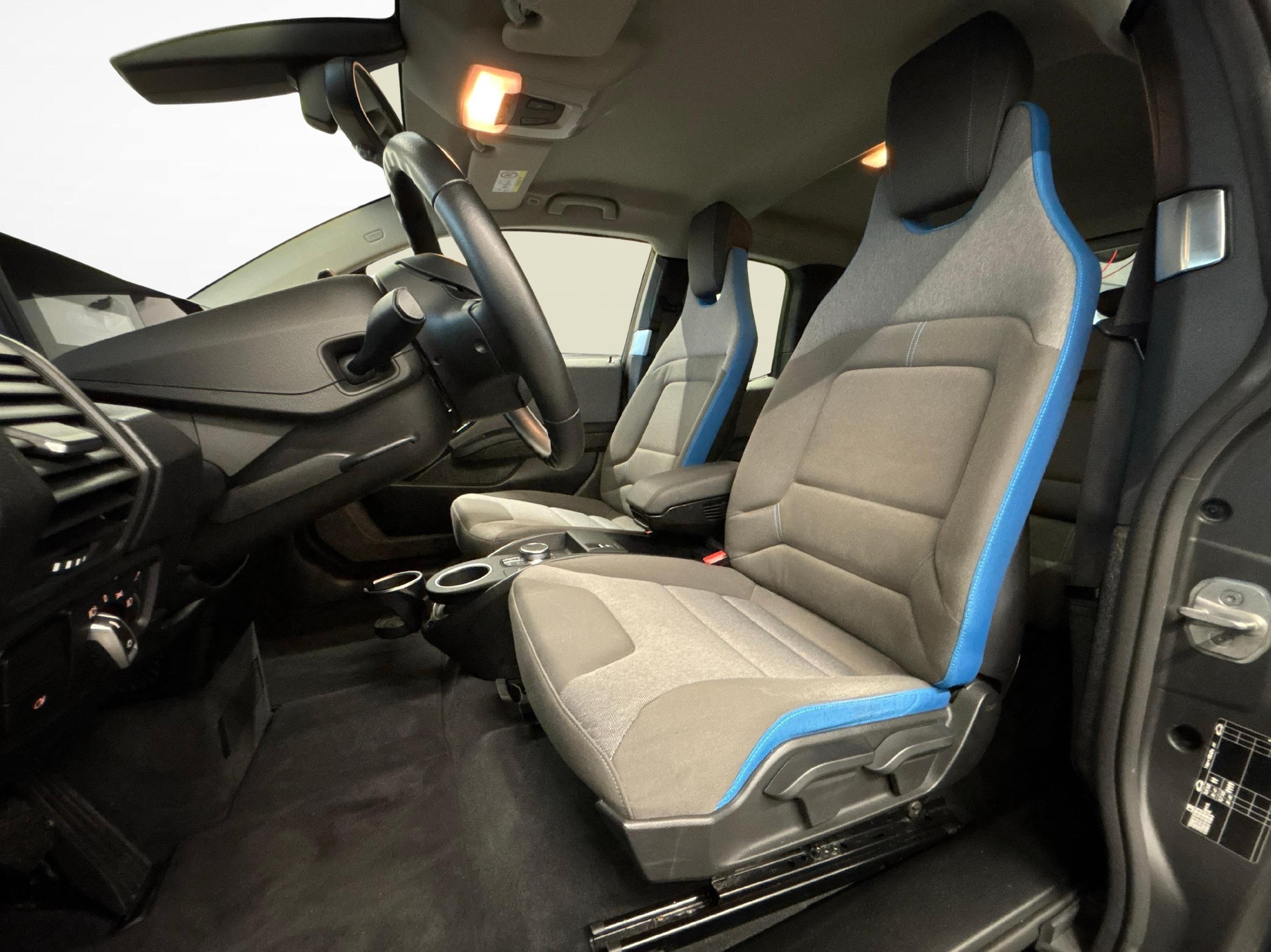 BMW i3 120 Ah-image-9