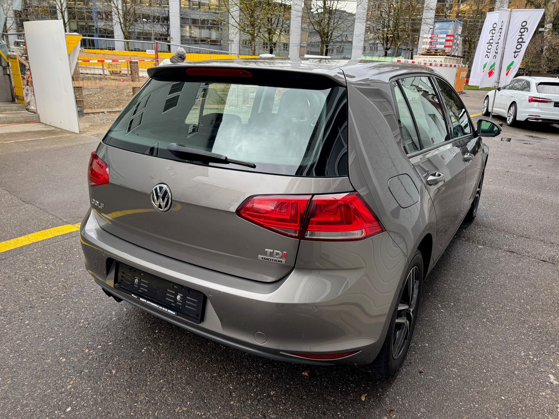 VW Golf 1.6 TDI Comfortline 4Motion-image-5
