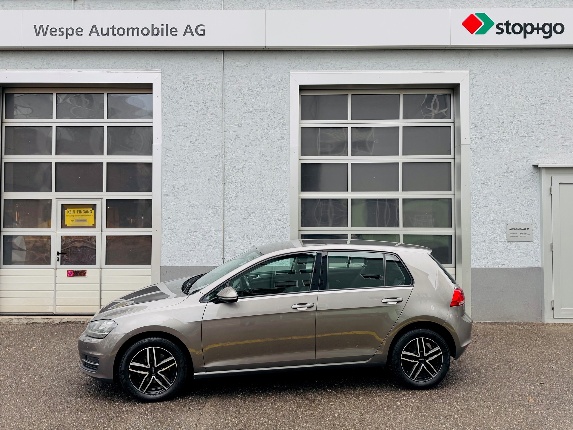 VW Golf 1.6 TDI Comfortline 4Motion-image-1