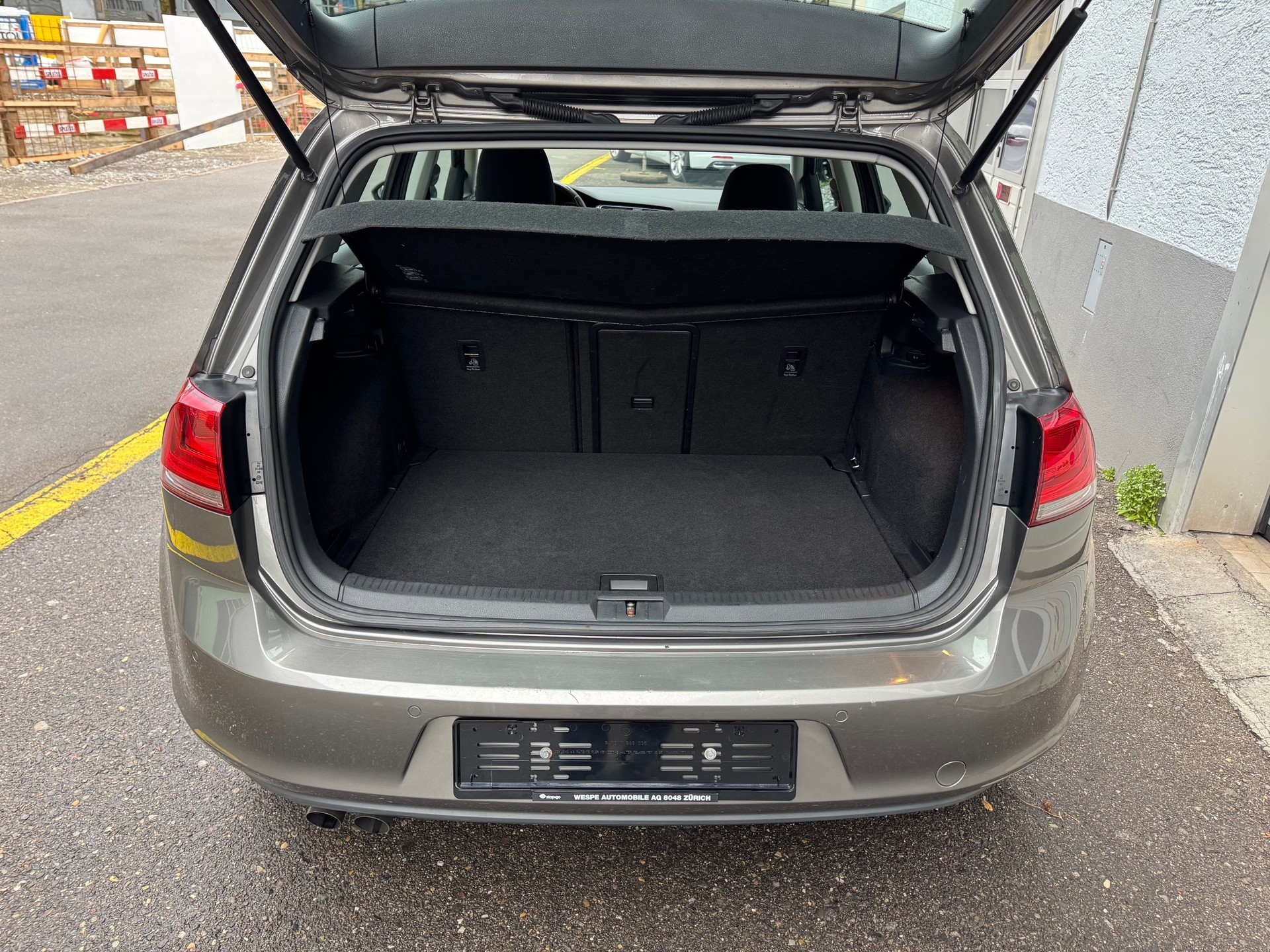 VW Golf 1.6 TDI Comfortline 4Motion-image-9
