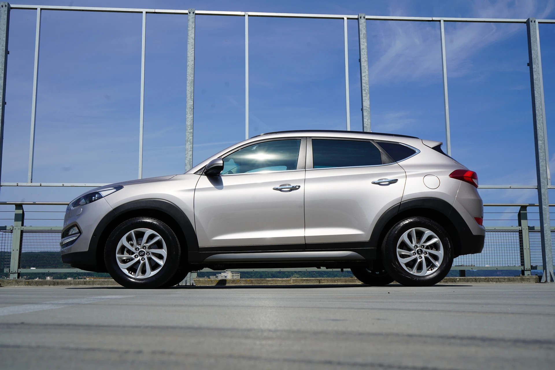 HYUNDAI TUCSCON 1.6 TGDI VERTEX 4WD AUTOMATIC l 177 PS-image-3