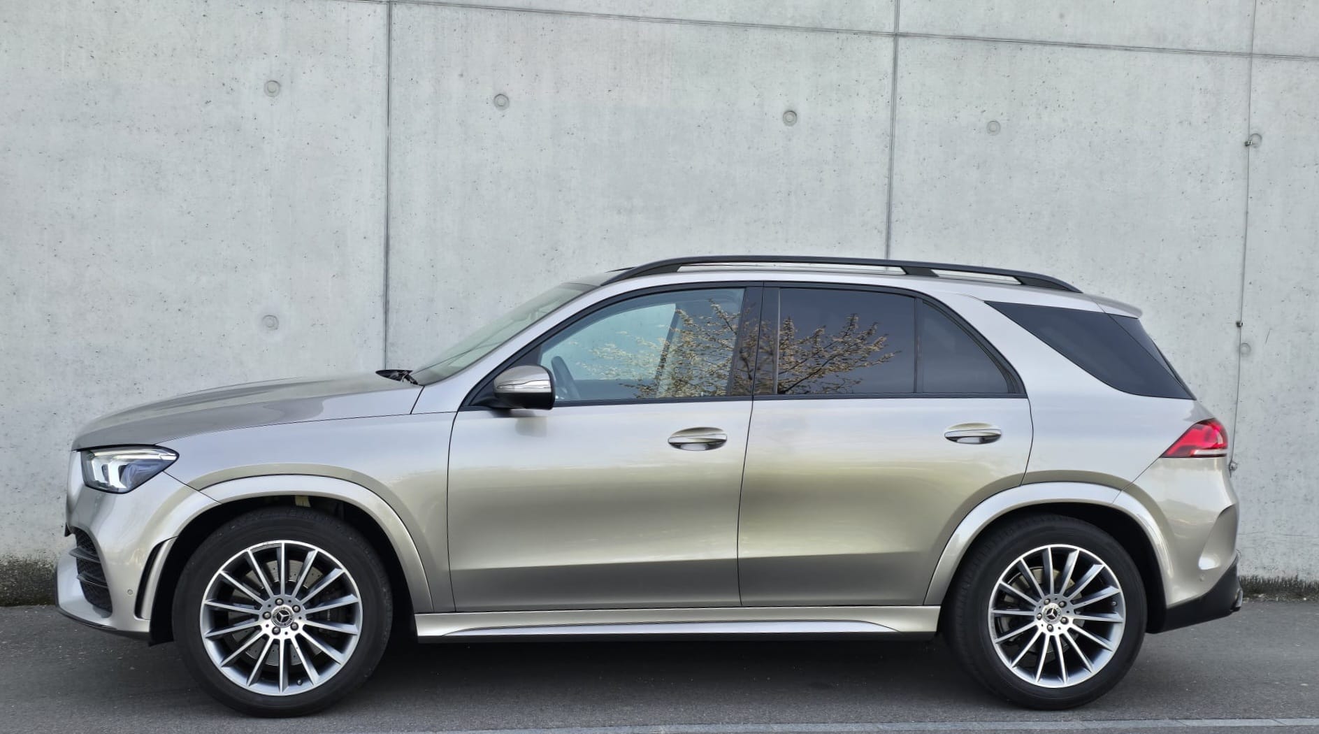 MERCEDES-BENZ GLE 450 4Matic AMG Line 9G-Tronic-image-3