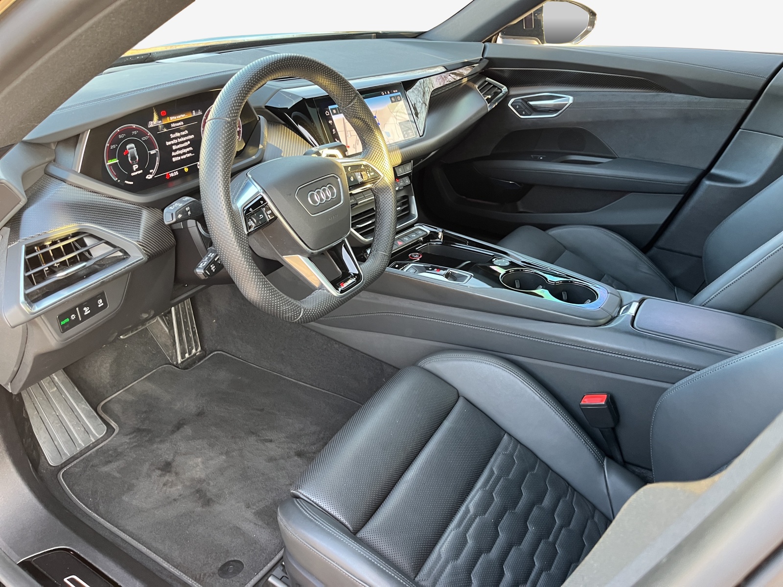 AUDI RS e-tron GT quattro-image-8