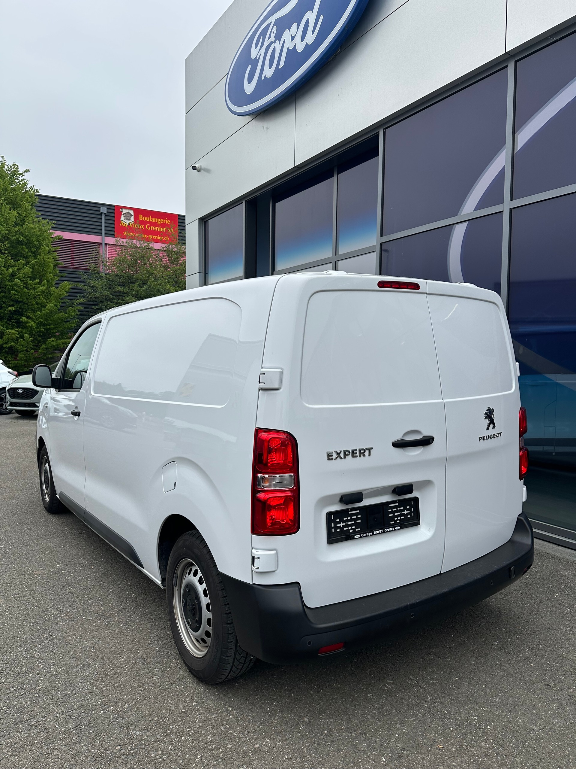 PEUGEOT Expert fourg. Standard 1.5 BlueHDi 145 S/S-image-3