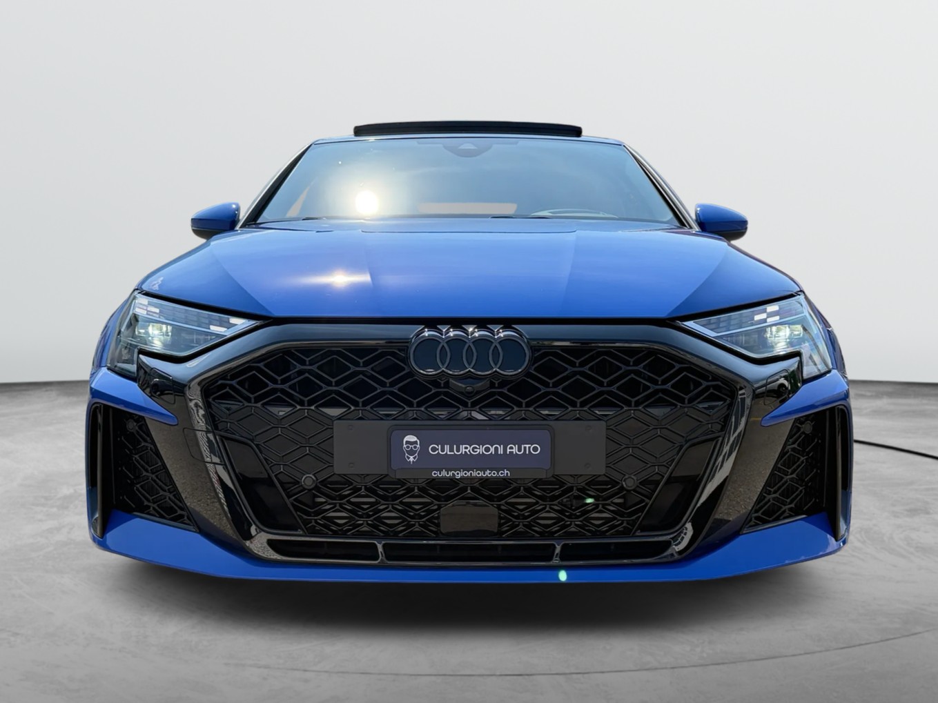 AUDI RS3 Sportback 2.5 TSI quattro S-tronic-showroom-element-1