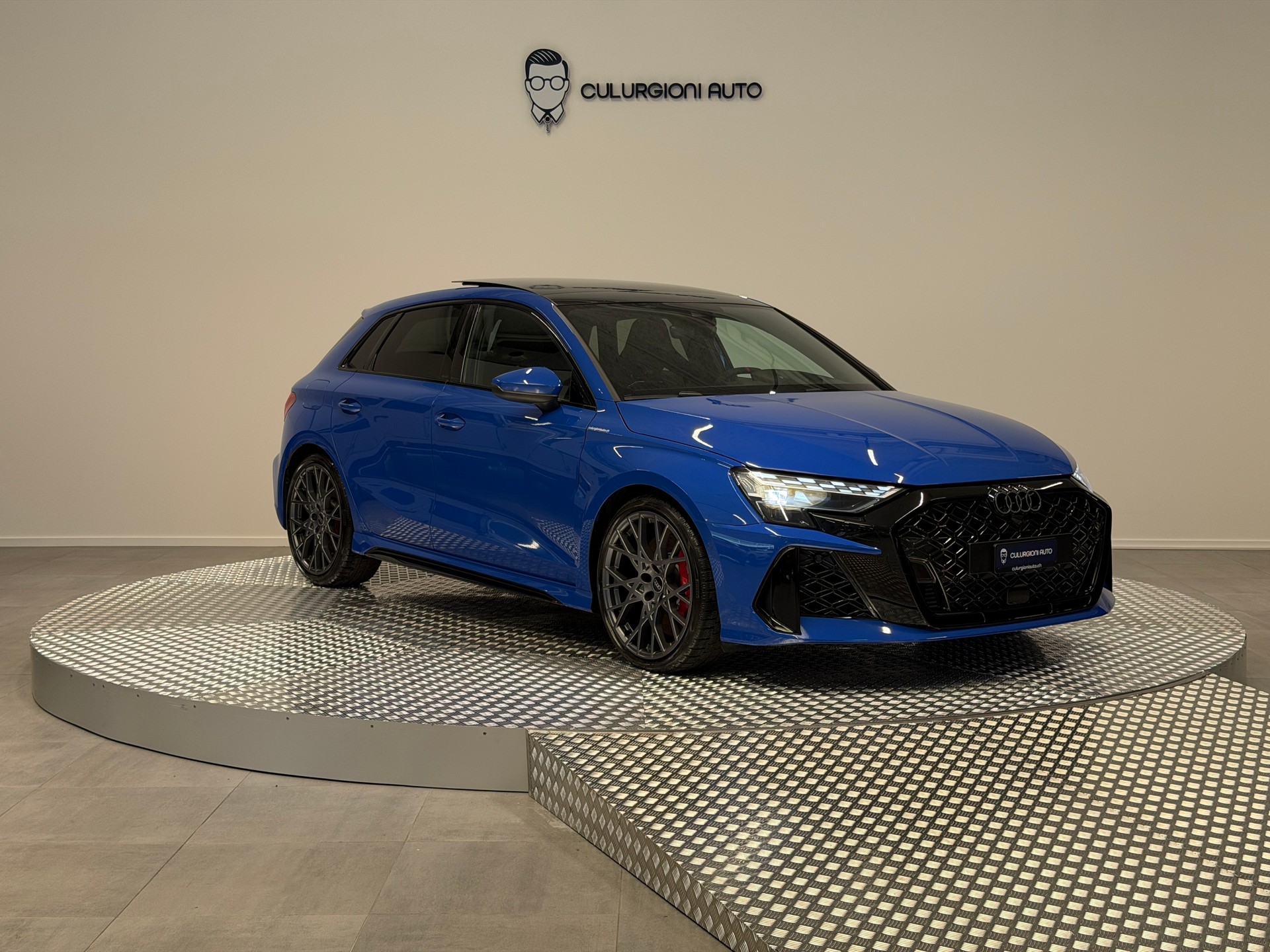 AUDI RS3 Sportback 2.5 TSI quattro S-tronic-showroom-element-2