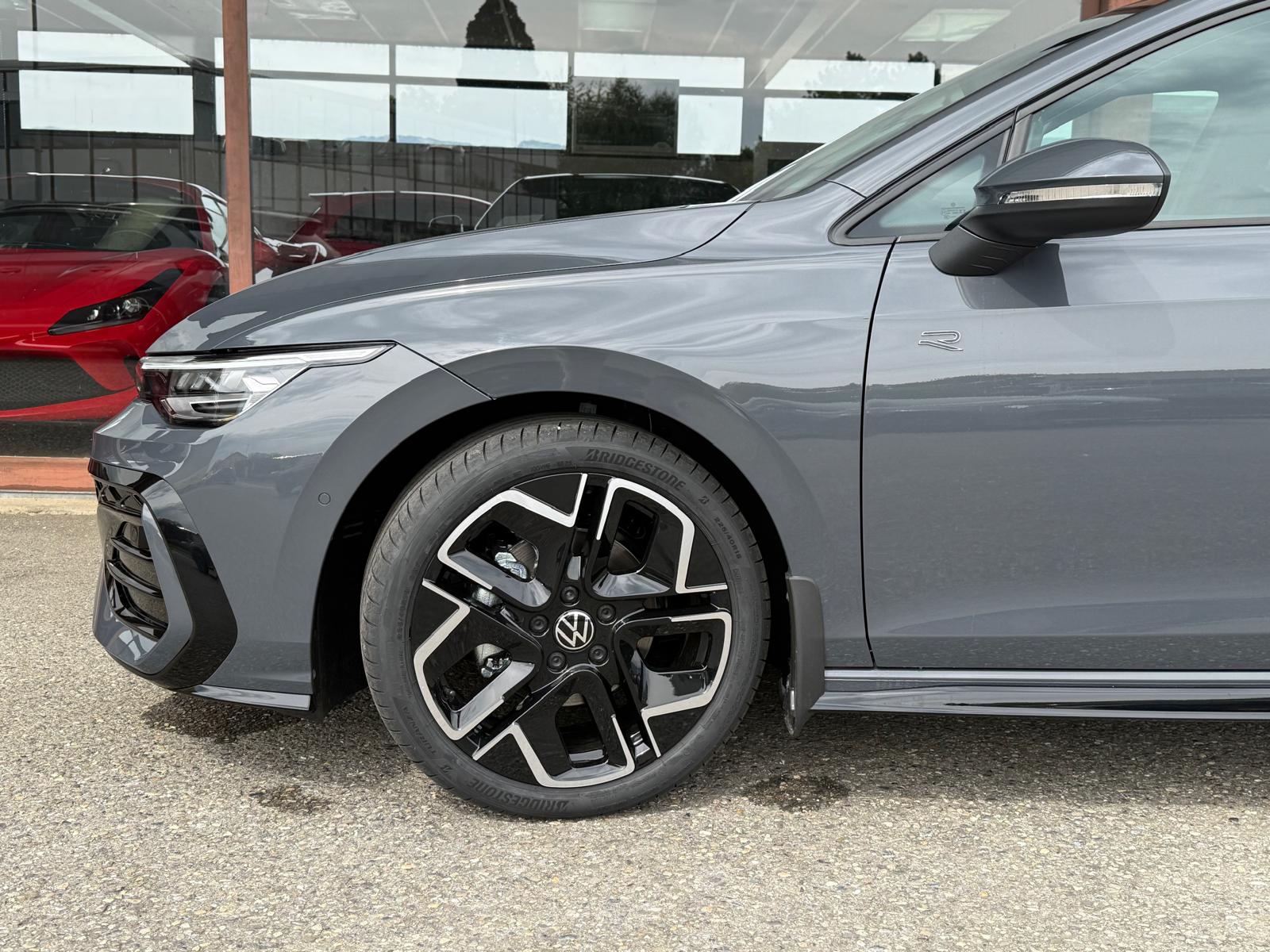 VW Golf 1.5 e TSI mHEV R-Line DSG-image-5