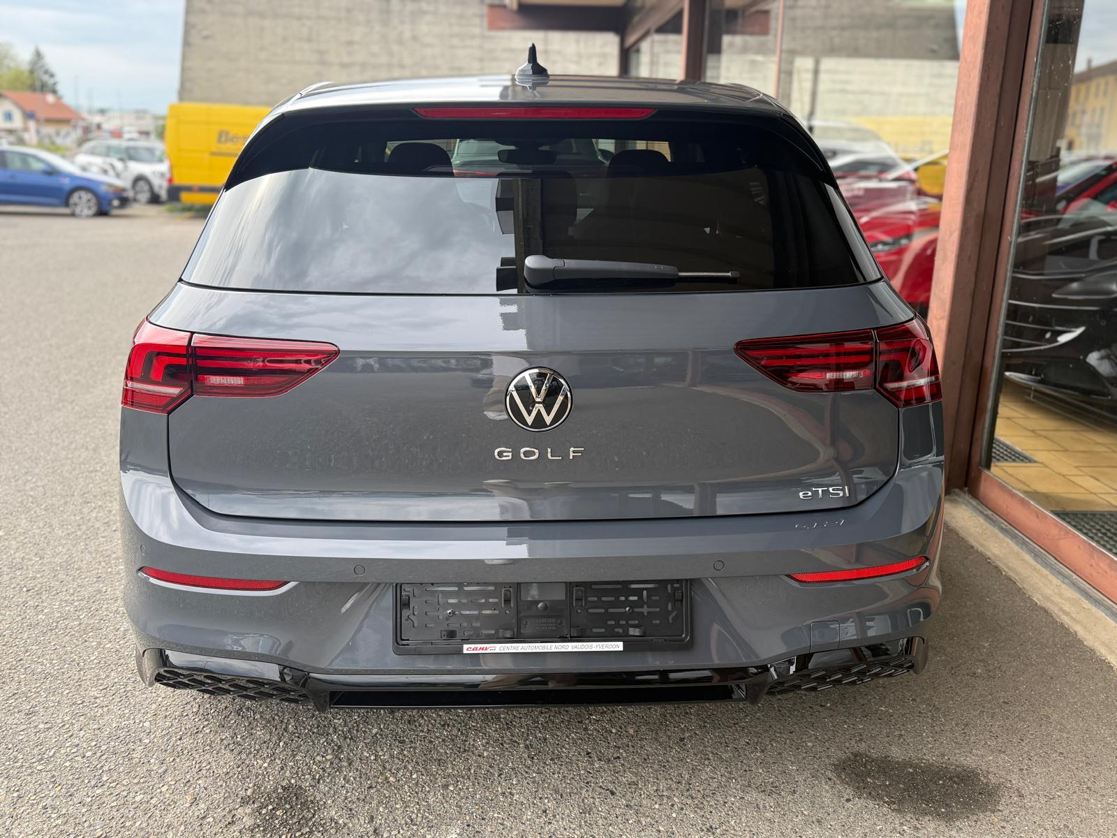 VW Golf 1.5 e TSI mHEV R-Line DSG-image-4