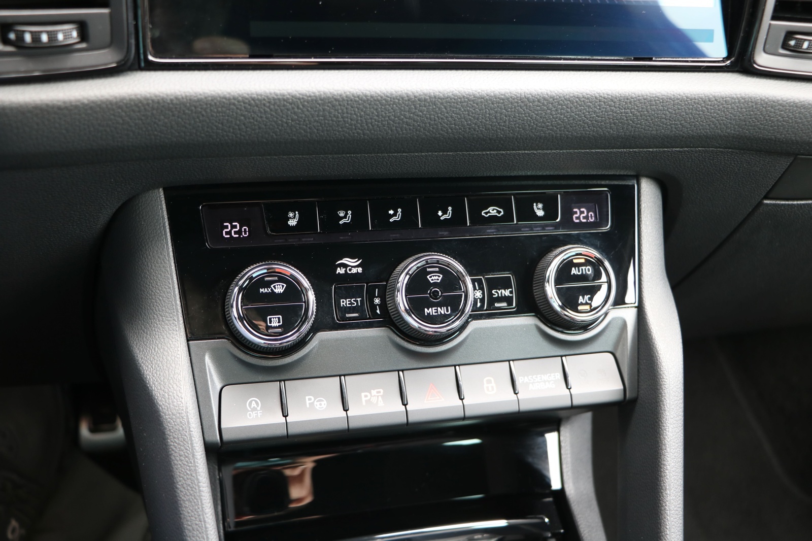SKODA Kodiaq 2.0 TSI 4x4 RS-image-11