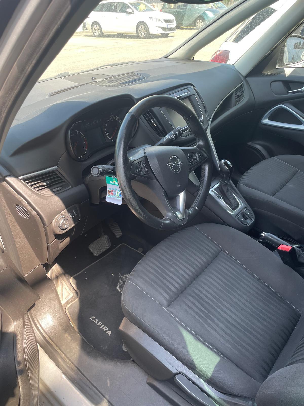 OPEL Zafira 1.6i Turbo Enjoy Automatic-image-10