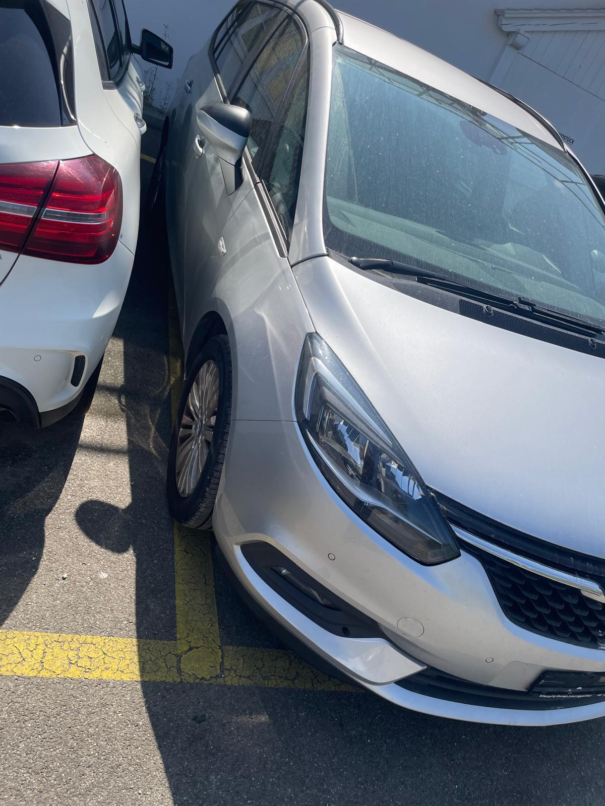 OPEL Zafira 1.6i Turbo Enjoy Automatic-image-3