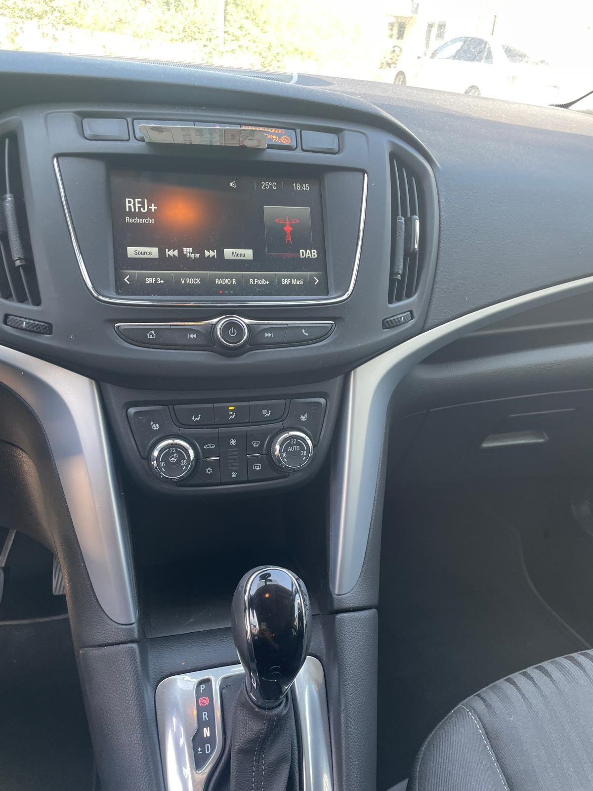 OPEL Zafira 1.6i Turbo Enjoy Automatic-image-5