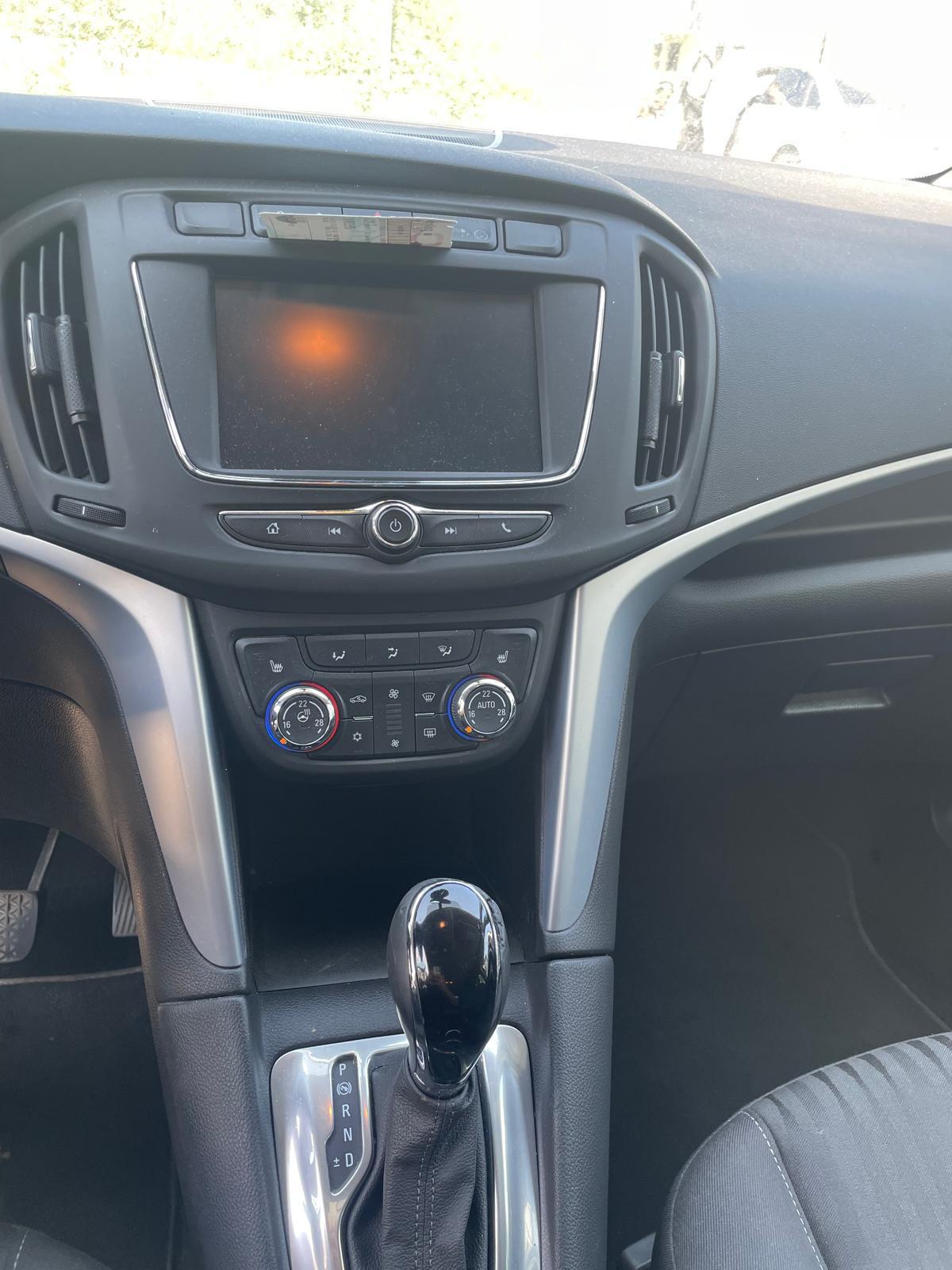 OPEL Zafira 1.6i Turbo Enjoy Automatic-image-4