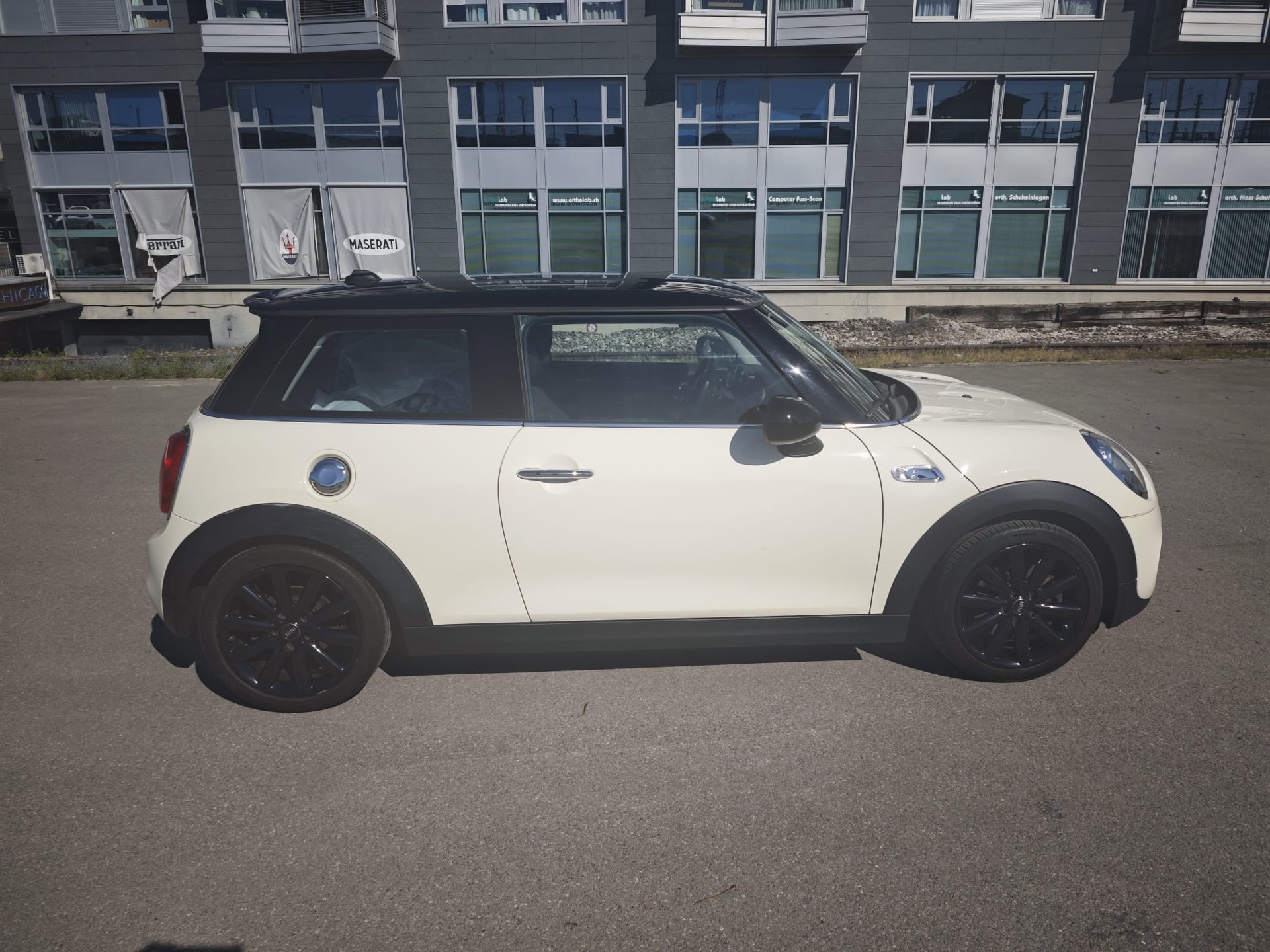 MINI Cooper S-image-1
