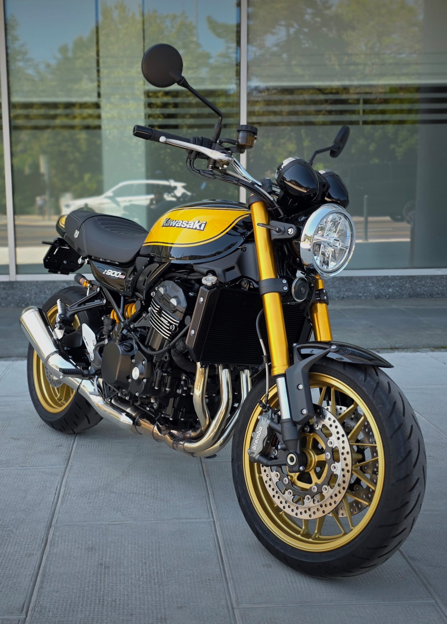 KAWASAKI Z 900 RS SE-showroom-element-3