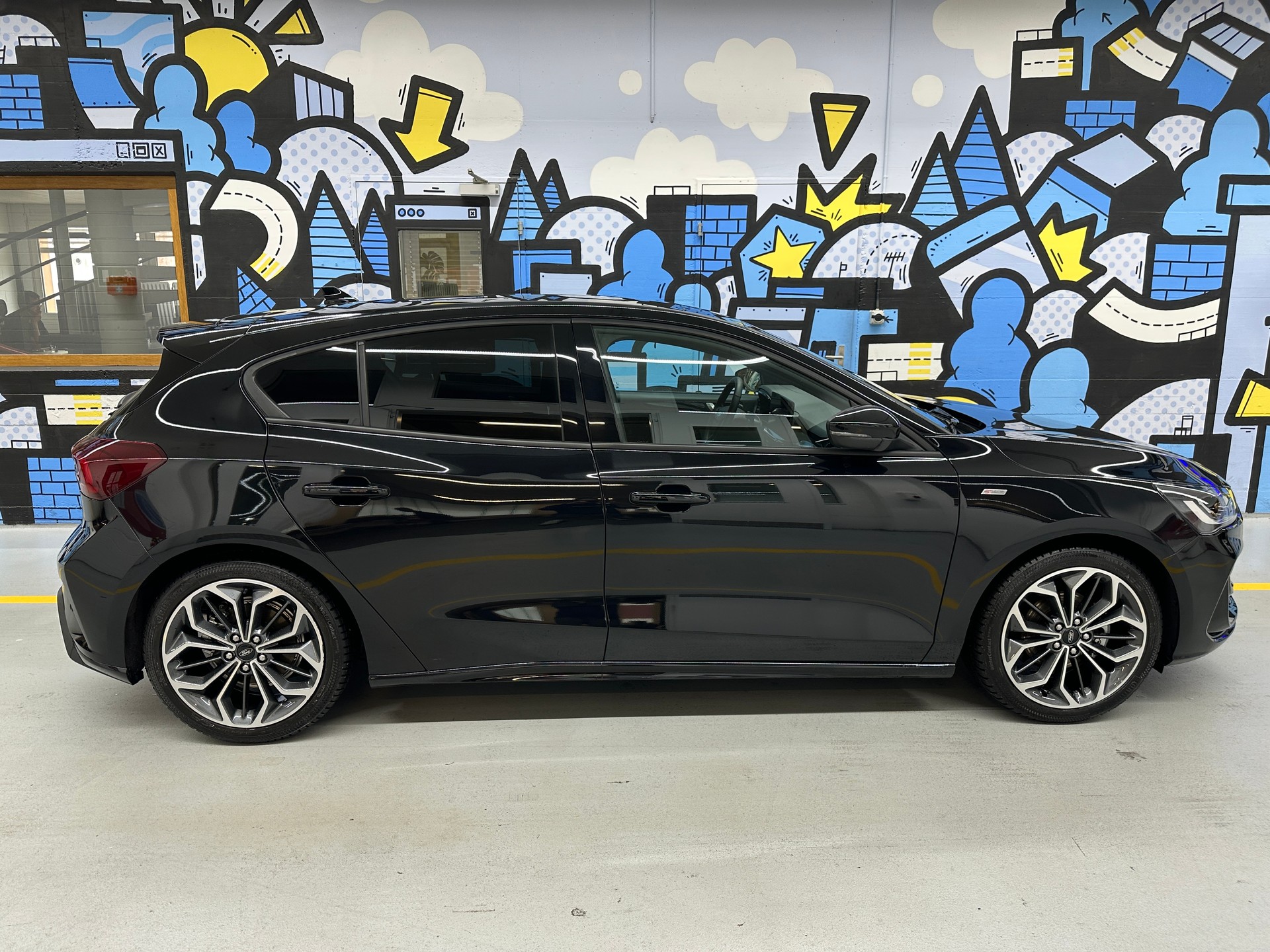 FORD Focus 1.0 MHEV ST-Line X Automat-image-2