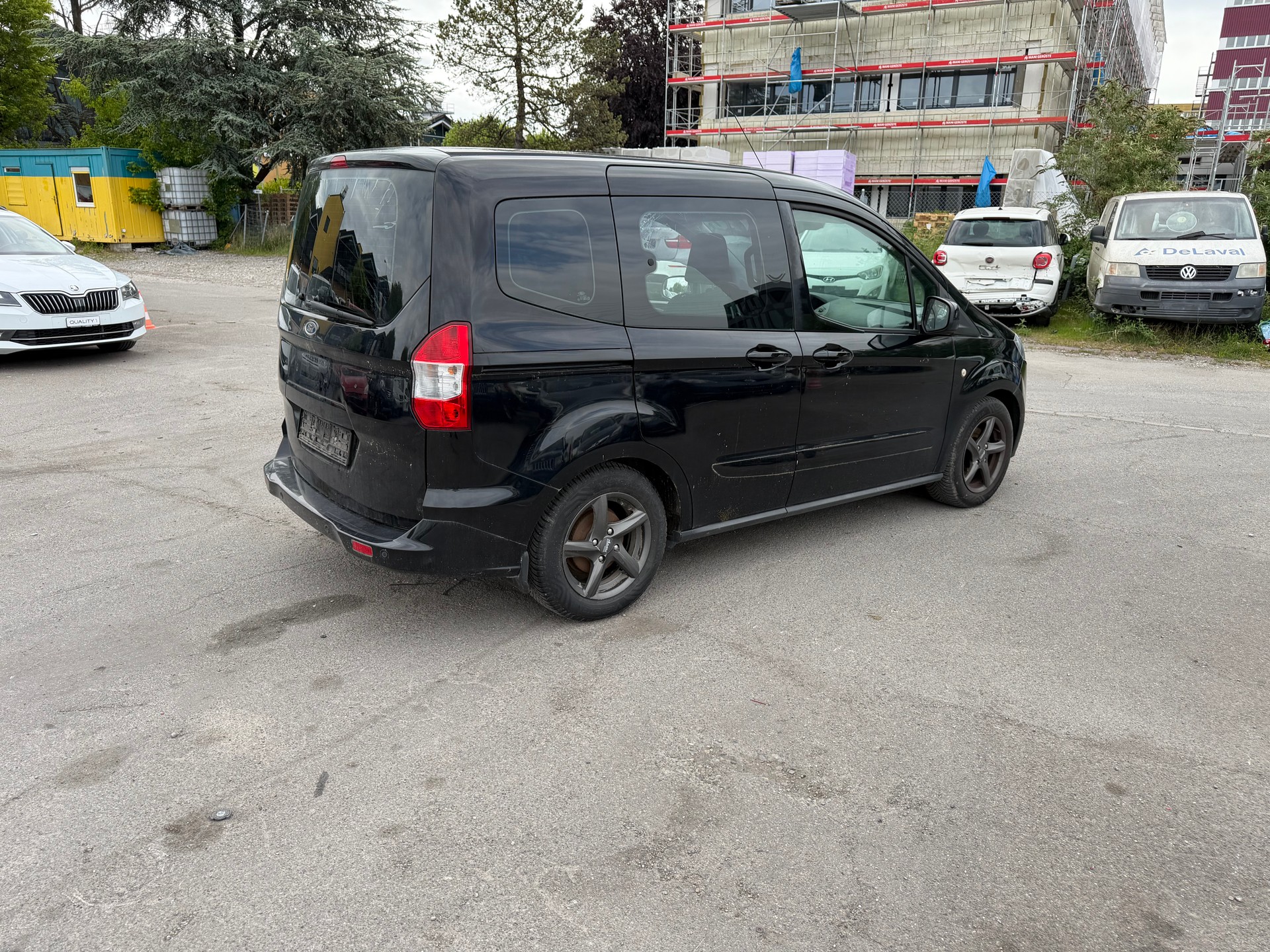 FORD Tourneo Courier 1.0 SCTi Trend-image-4