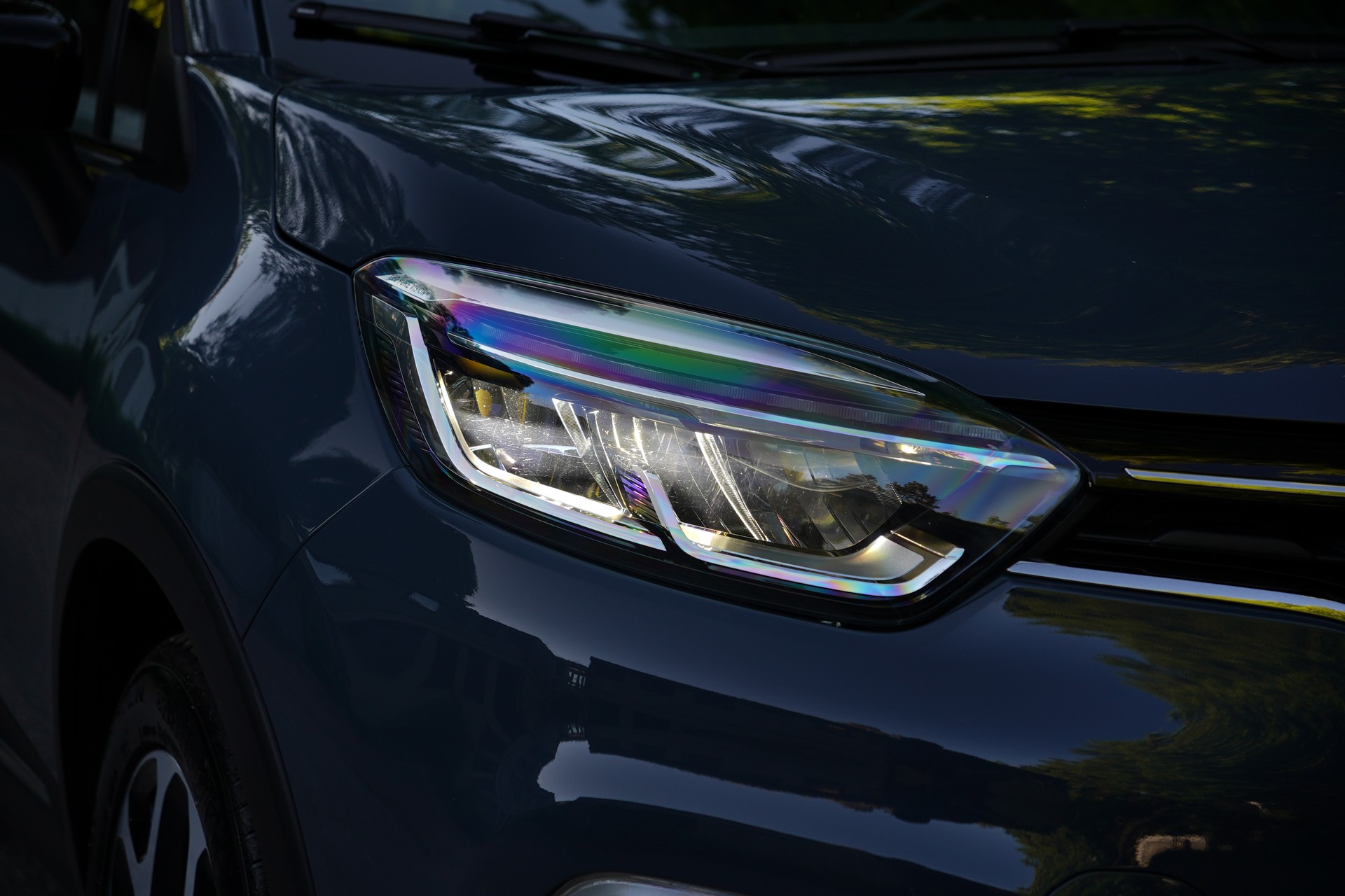 RENAULT Captur 1.2 T 16V Intens EDC-image-10