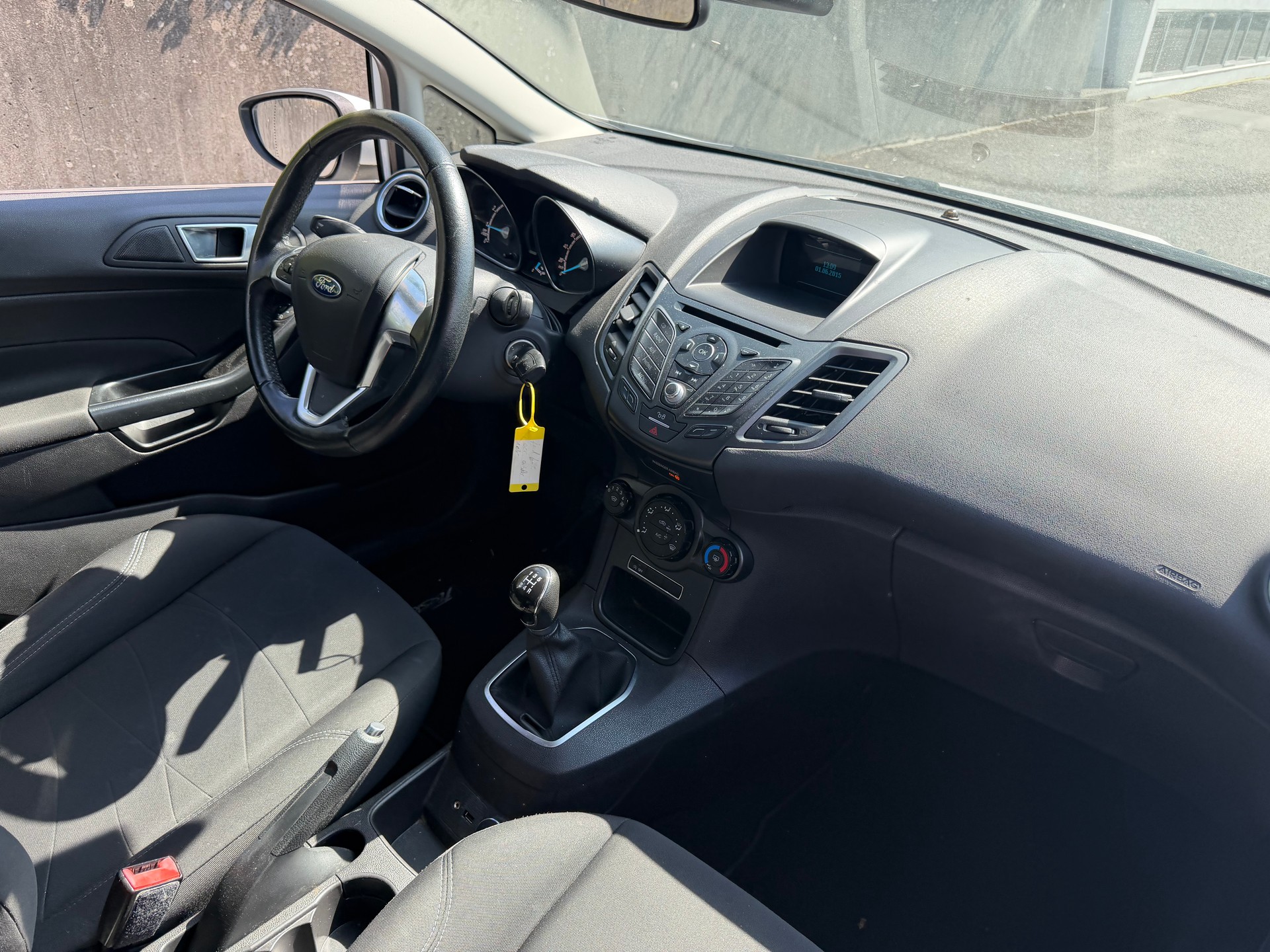 FORD Fiesta 1.0 SCTi Titanium-image-3
