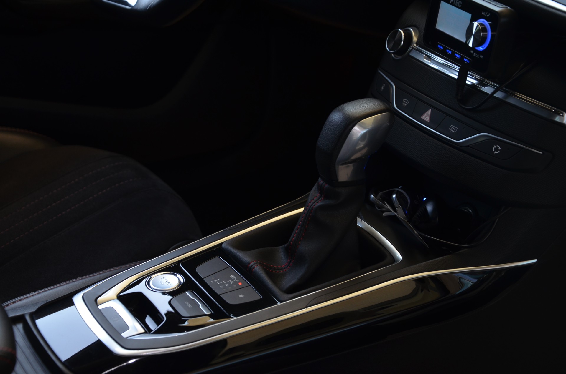 PEUGEOT 308 2.0 BlueHDI GT Automatic*Frisch ab MFK,1 Jahr oder 20000km Garantie auf Motor und Getriebe*-image-16