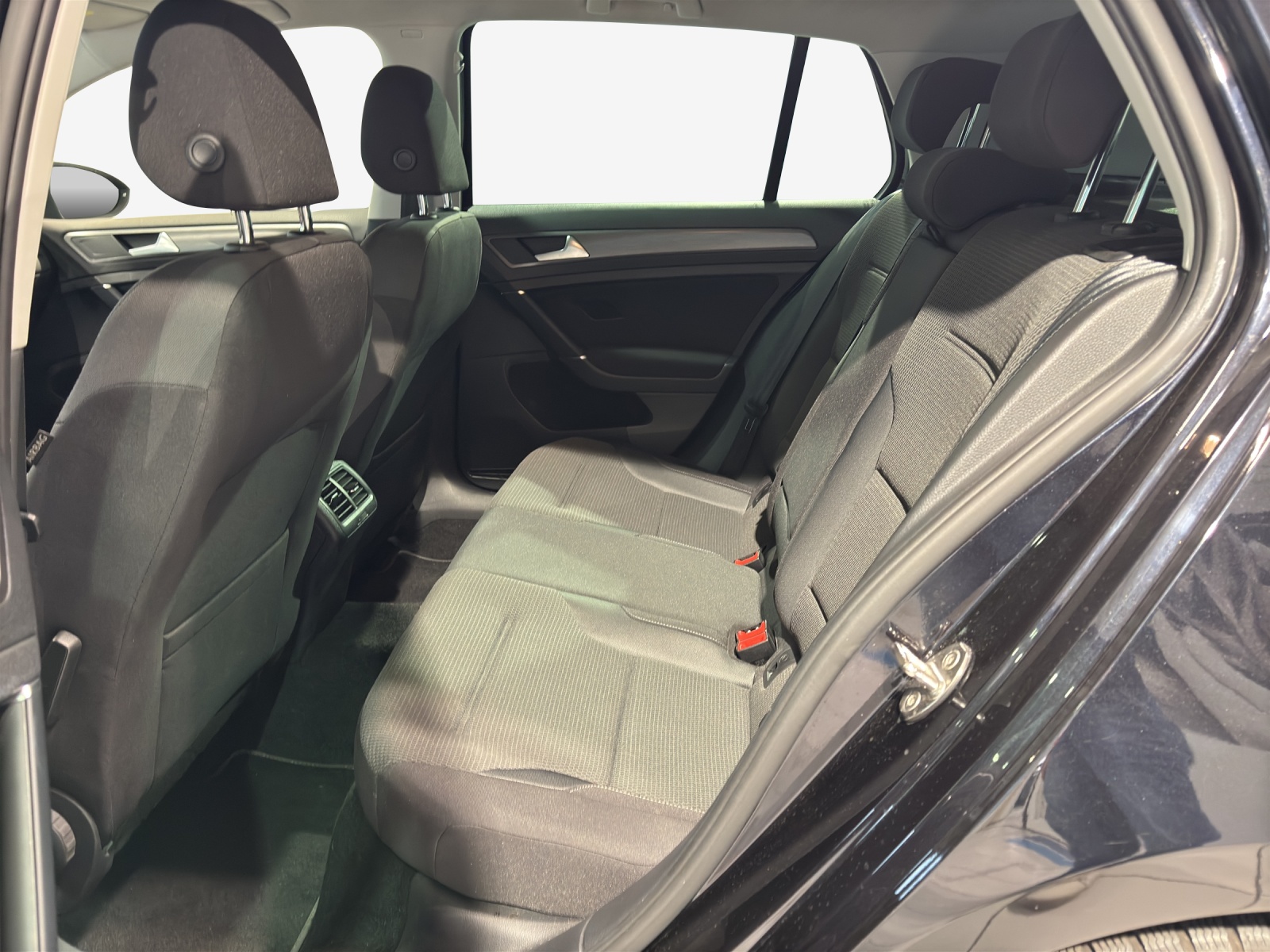 VW Golf 1.5 TSI EVO Edition 45-image-11