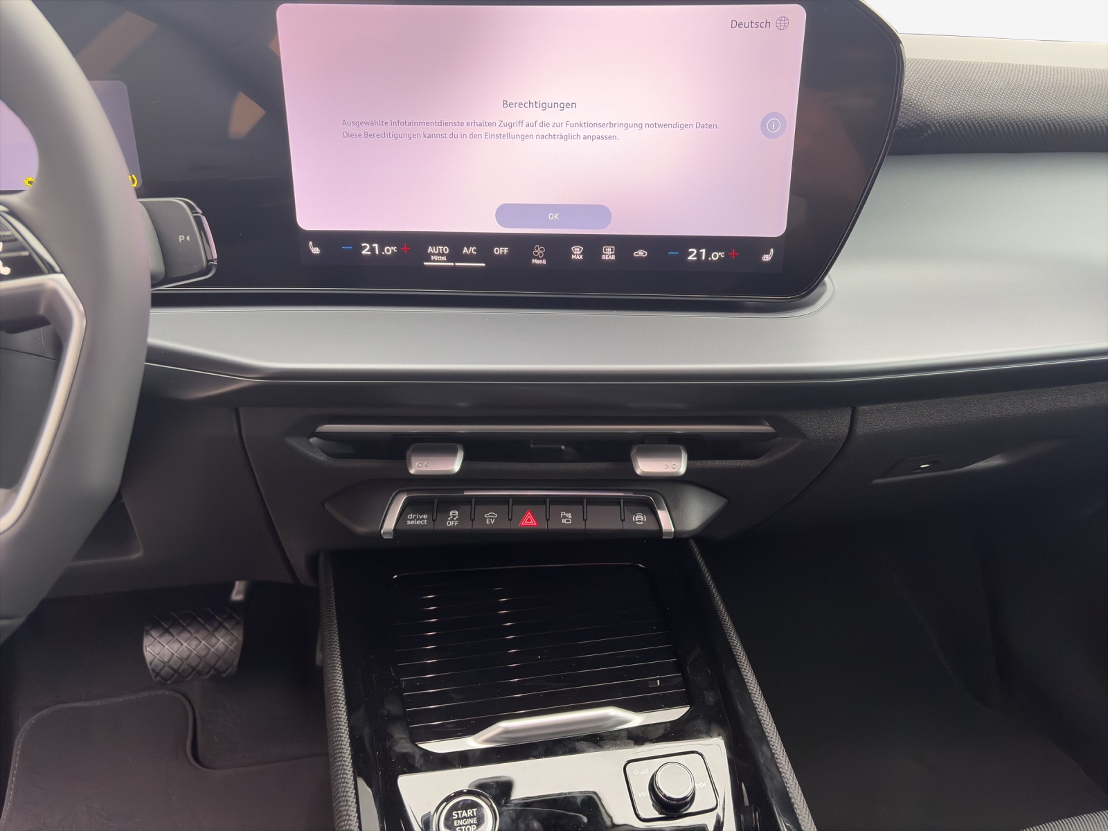 AUDI Q3 SUV e-hybrid 200 kW S tronig-image-10