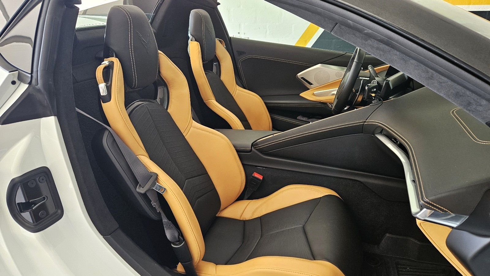 CHEVROLET CORVETTE C8 Stingray Cabriolet 3LT-showroom-element-2